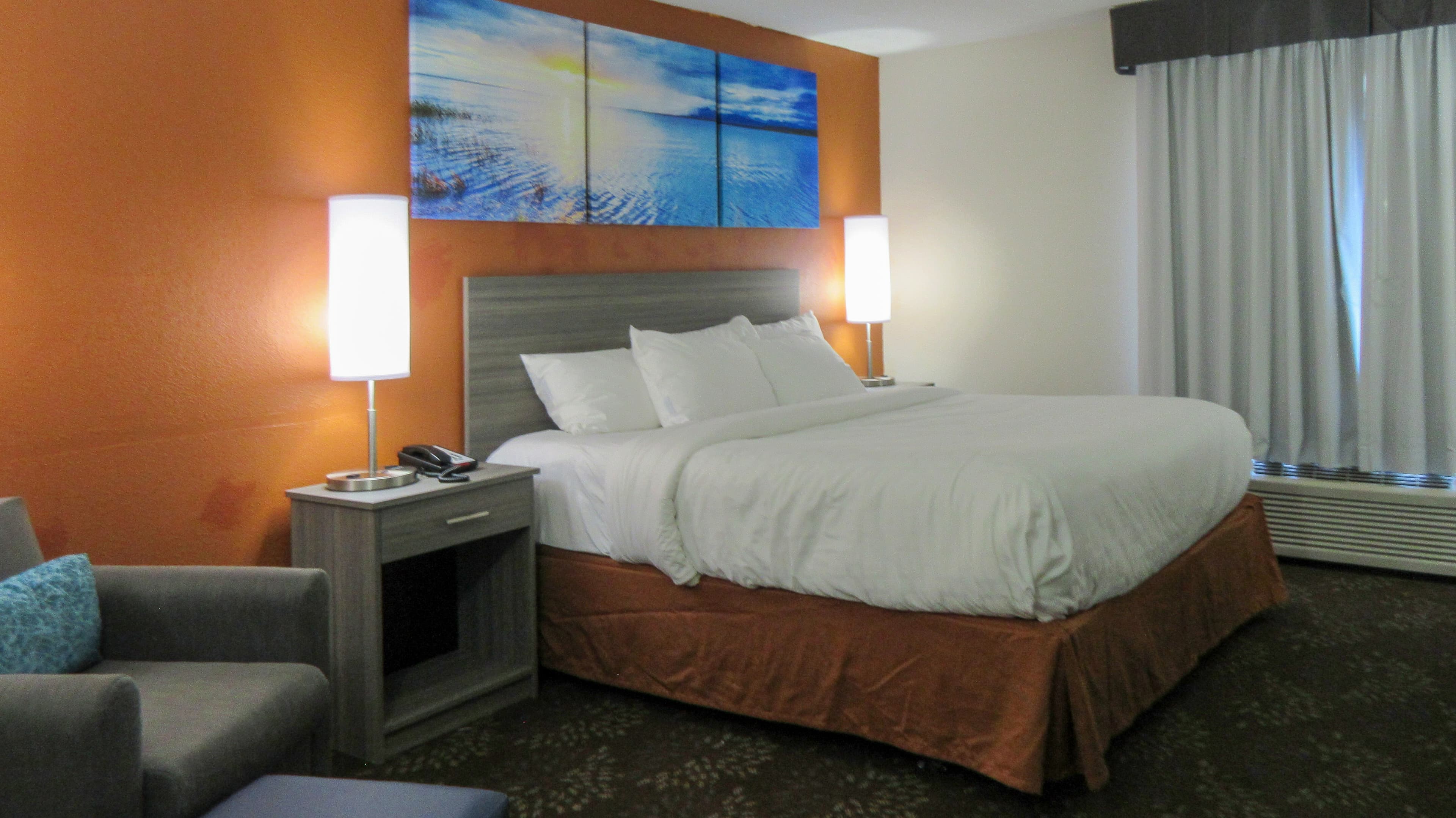 Clarion Pointe Evansville North — 41