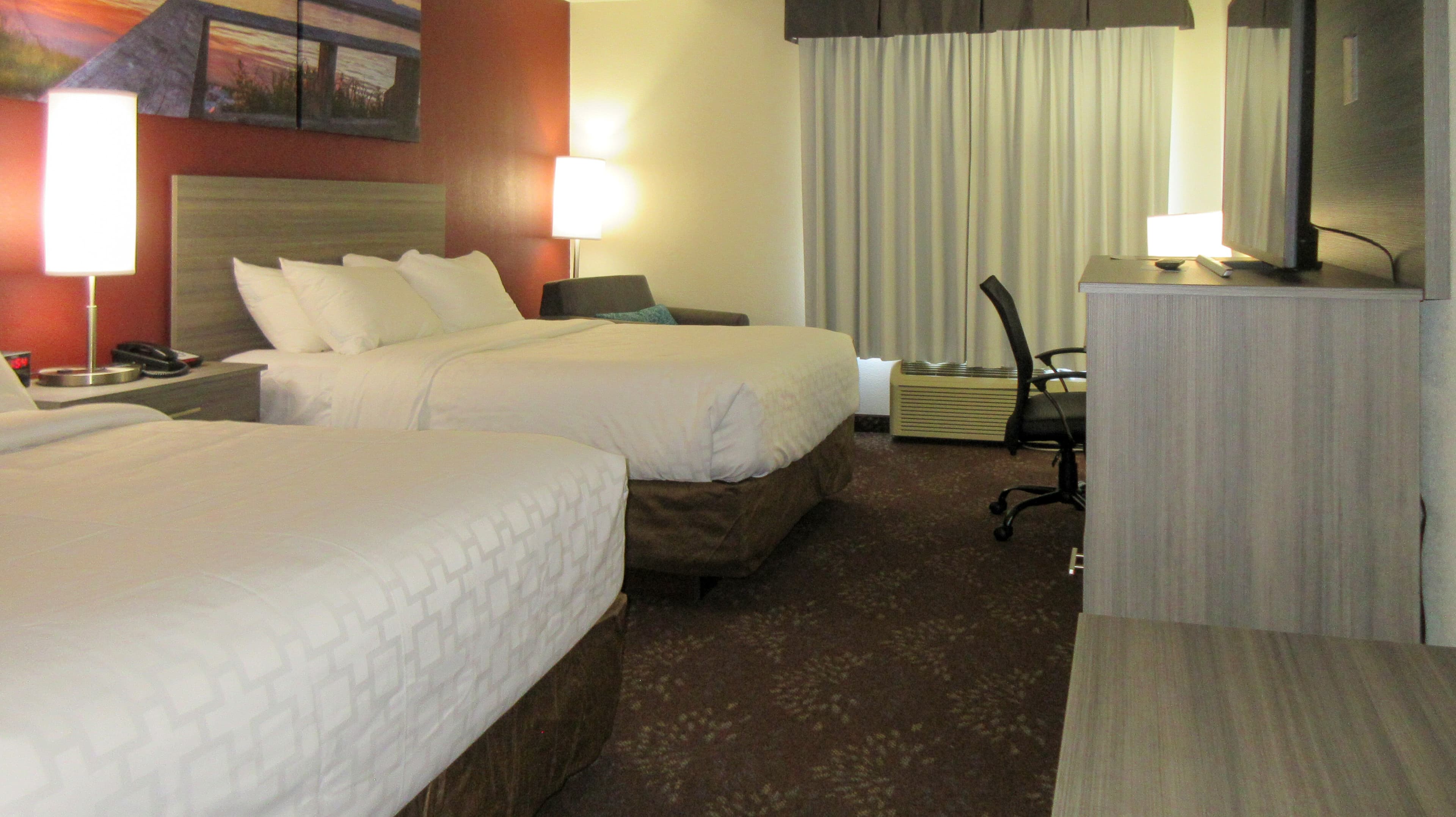 Clarion Pointe Evansville North — 53