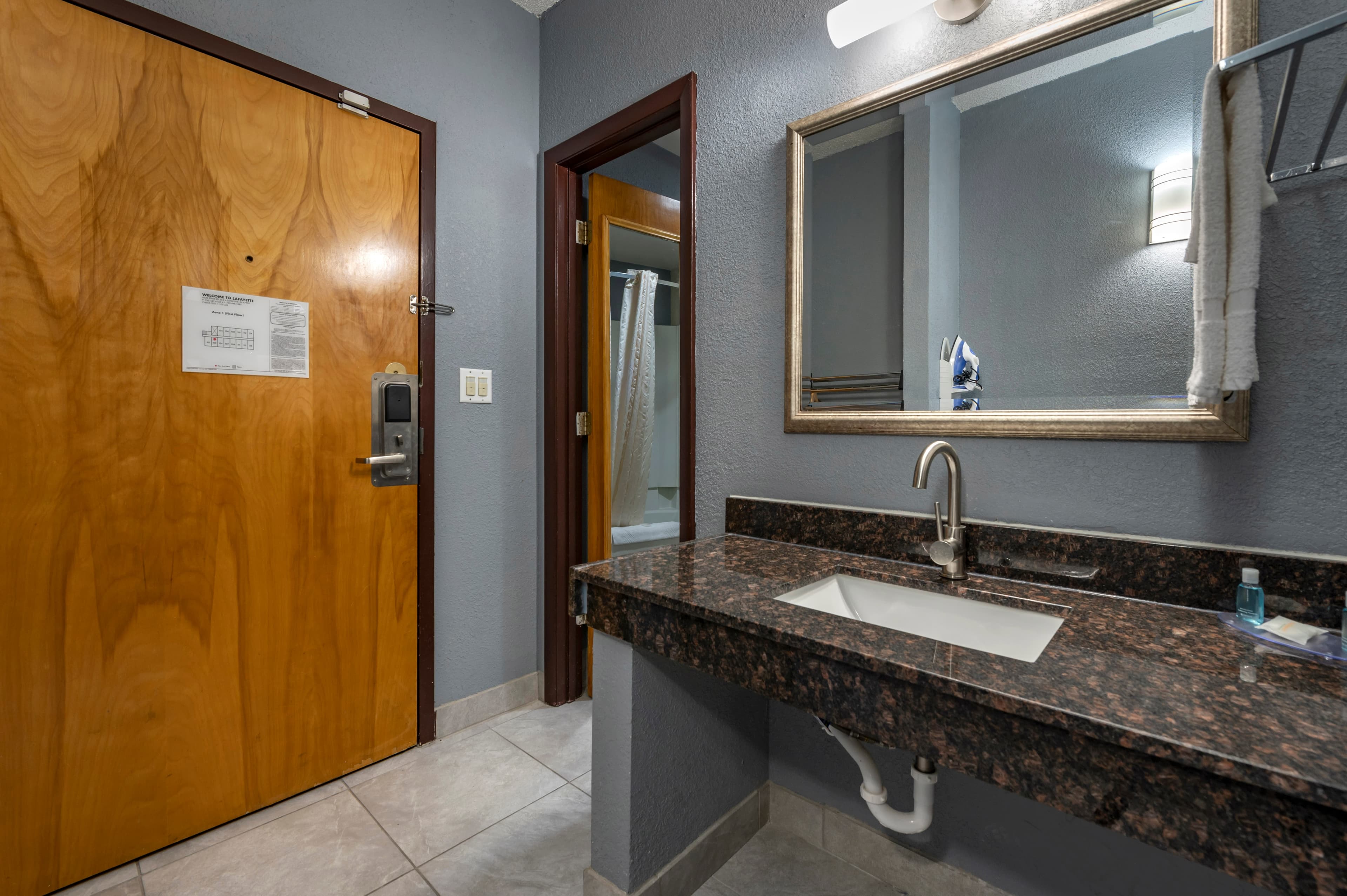 Suburban Studios Lafayette - Image 5