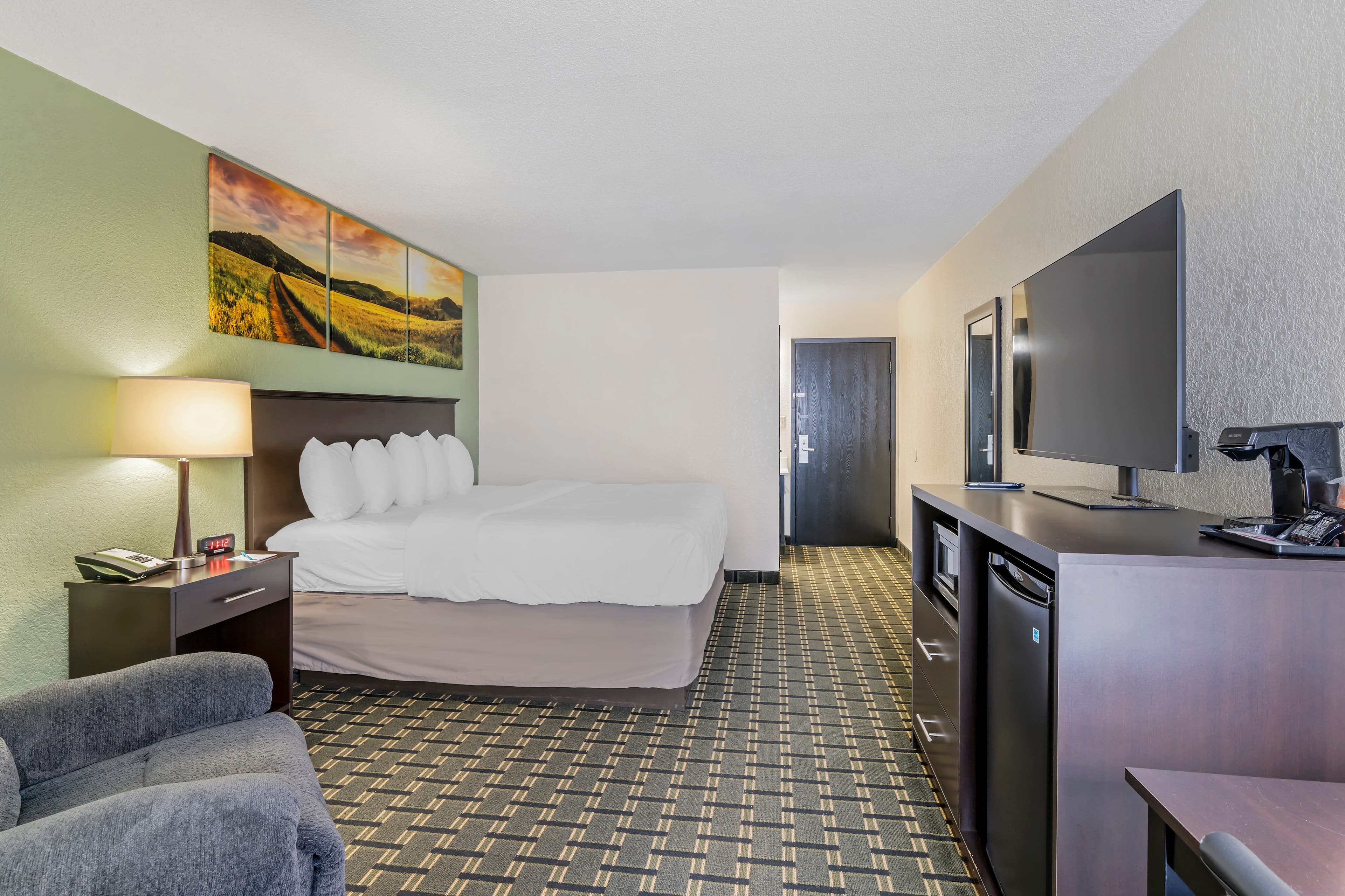 Clarion Pointe Jasper — 7