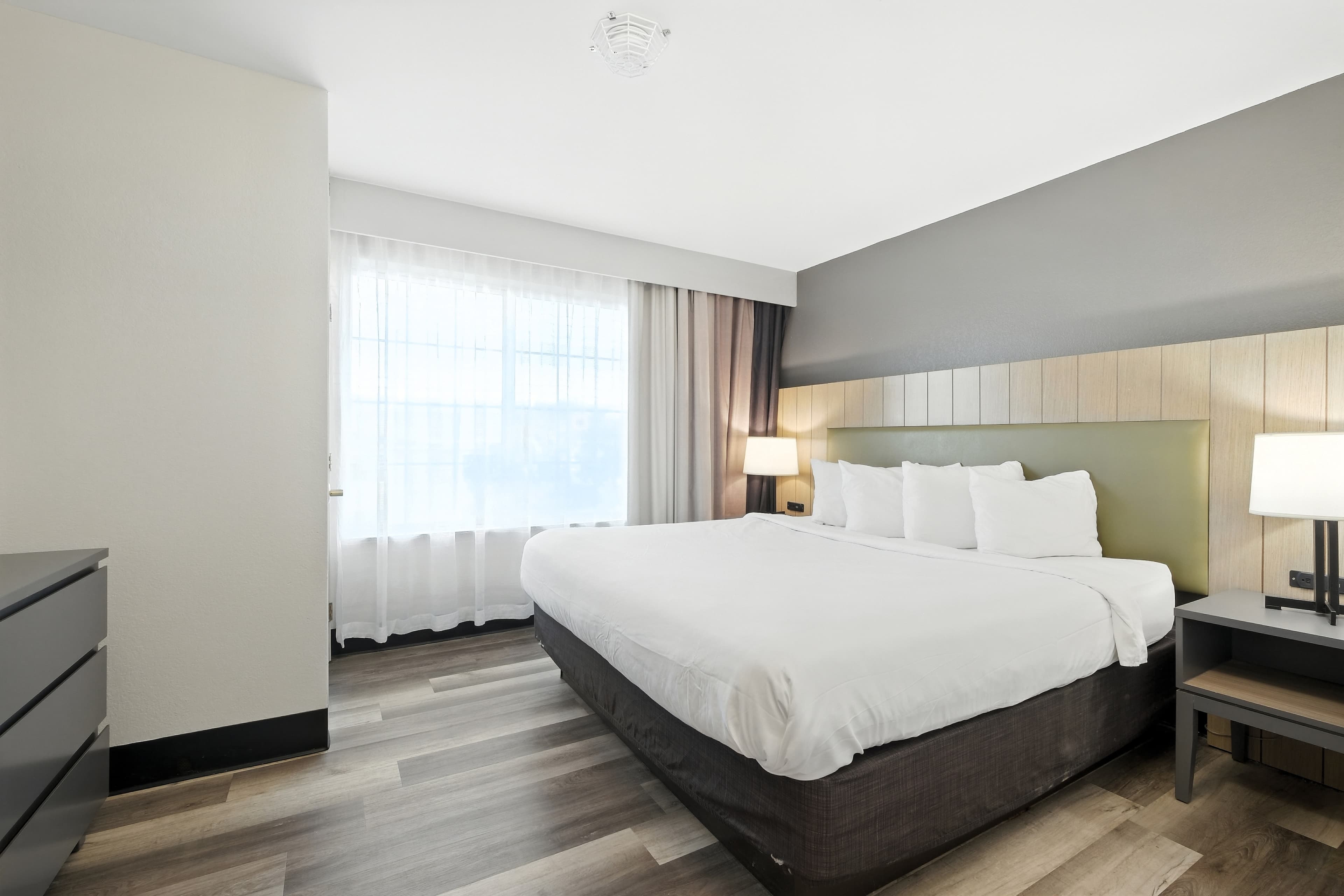 Country Inn & Suites by Radisson, Merrillville, IN — 7