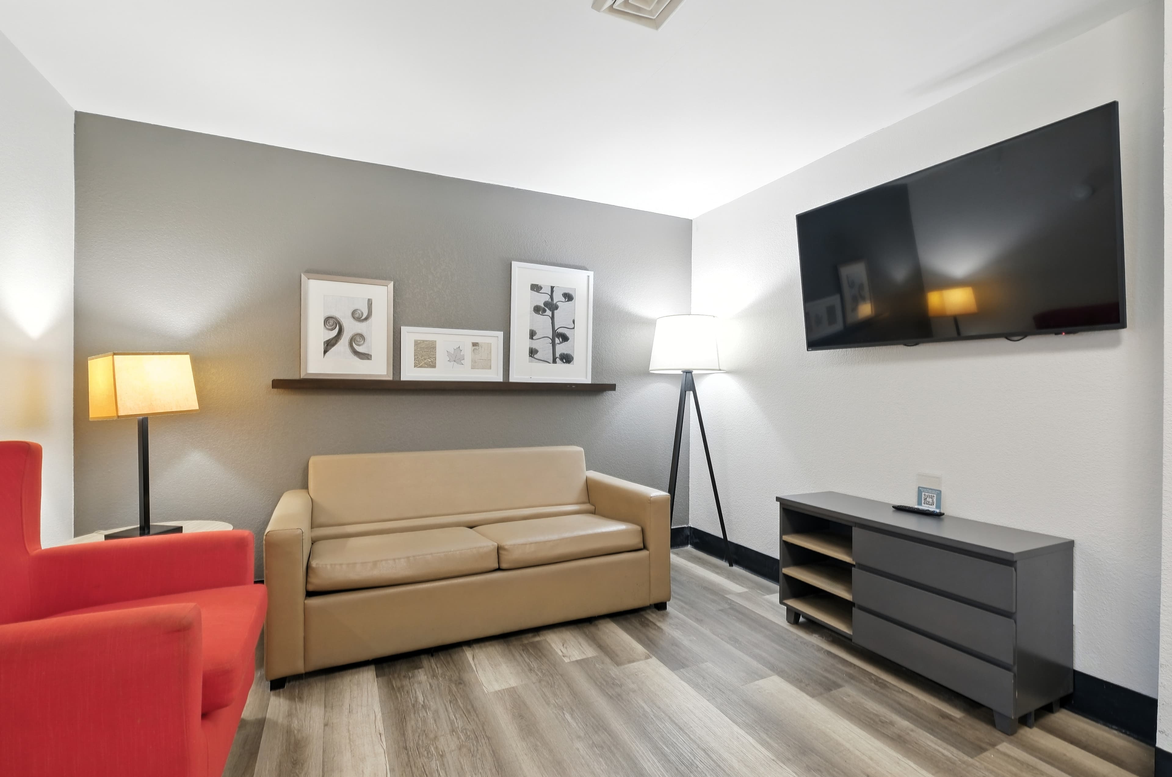 Country Inn & Suites by Radisson, Merrillville, IN — 9