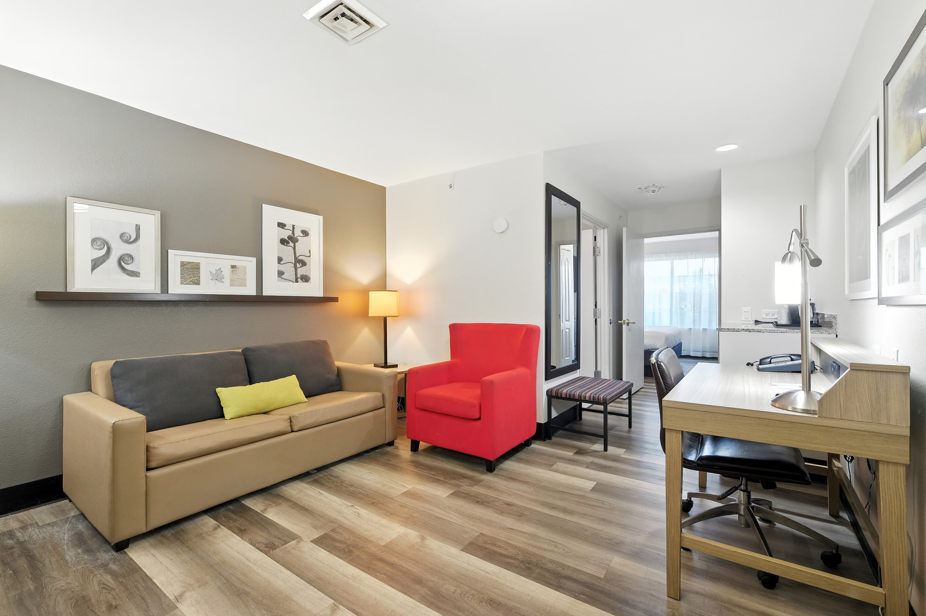 Country Inn & Suites by Radisson, Merrillville, IN — 11