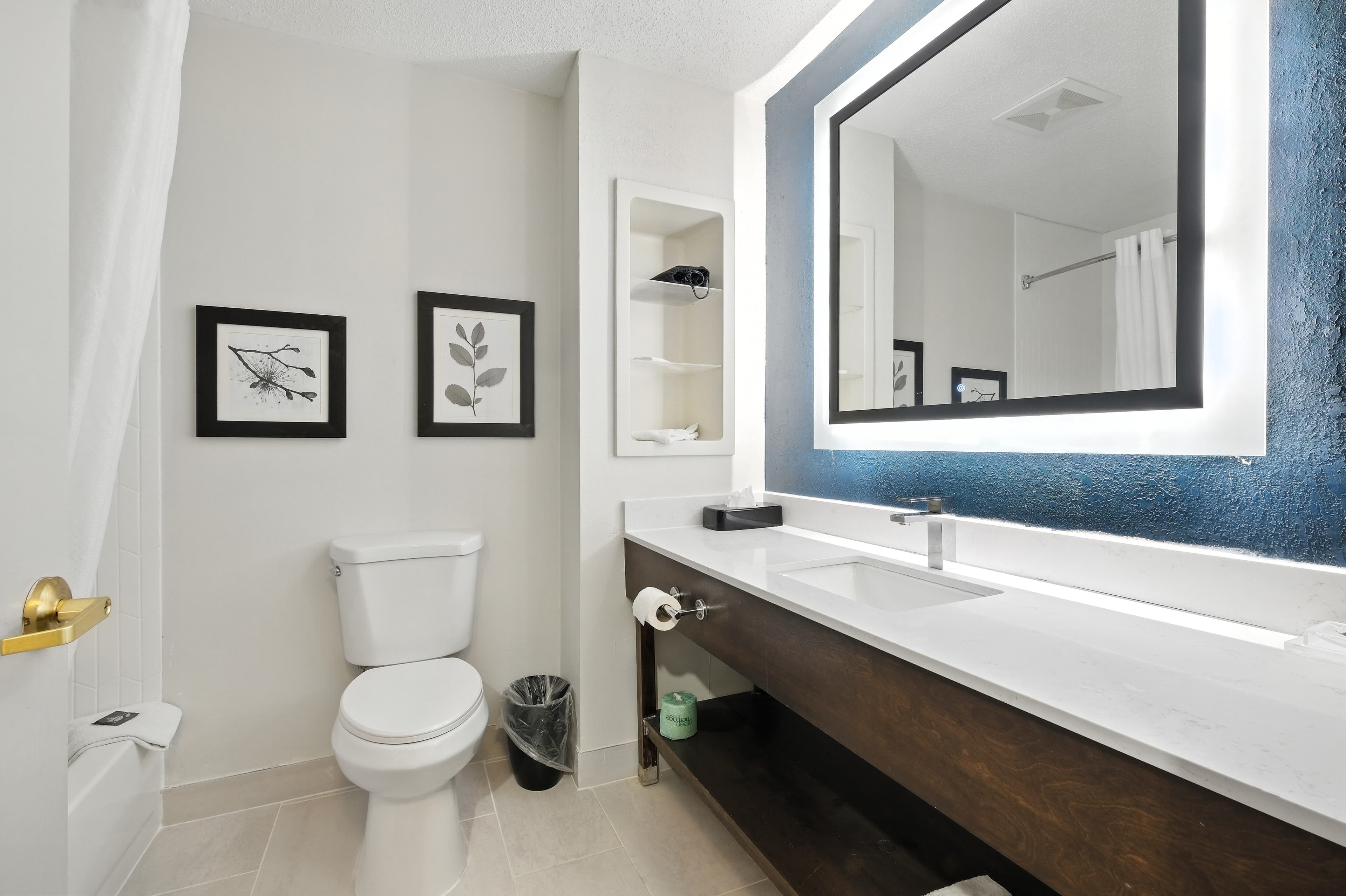 Country Inn & Suites by Radisson, Merrillville, IN — 20