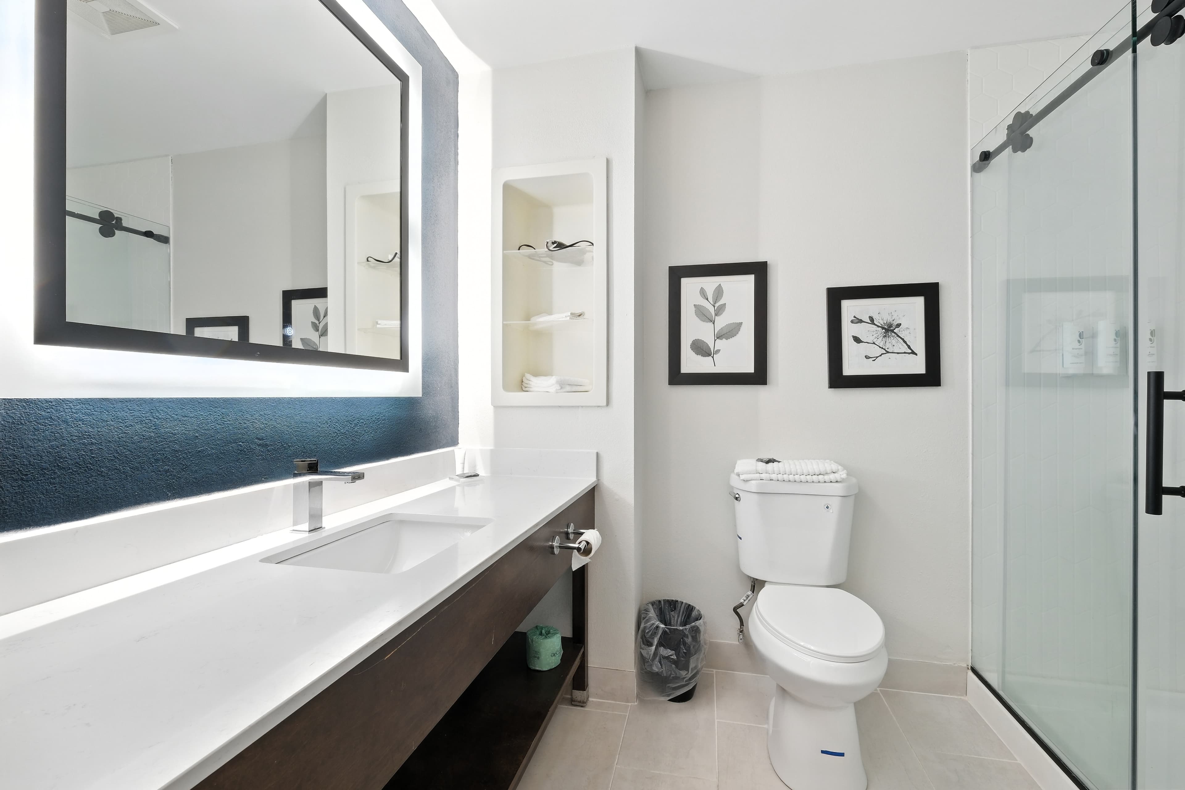Country Inn & Suites by Radisson, Merrillville, IN — 24
