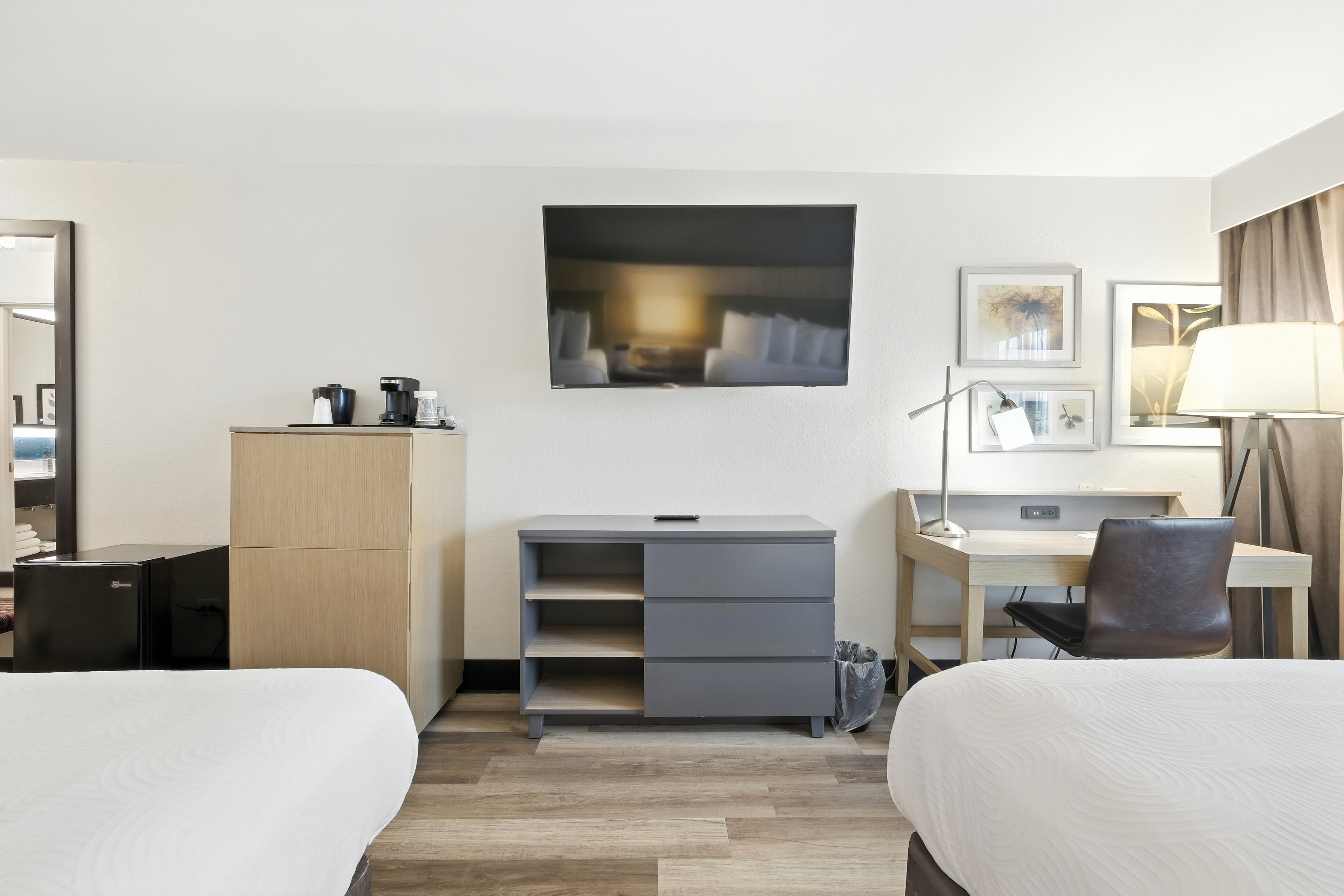 Country Inn & Suites by Radisson, Merrillville, IN — 29