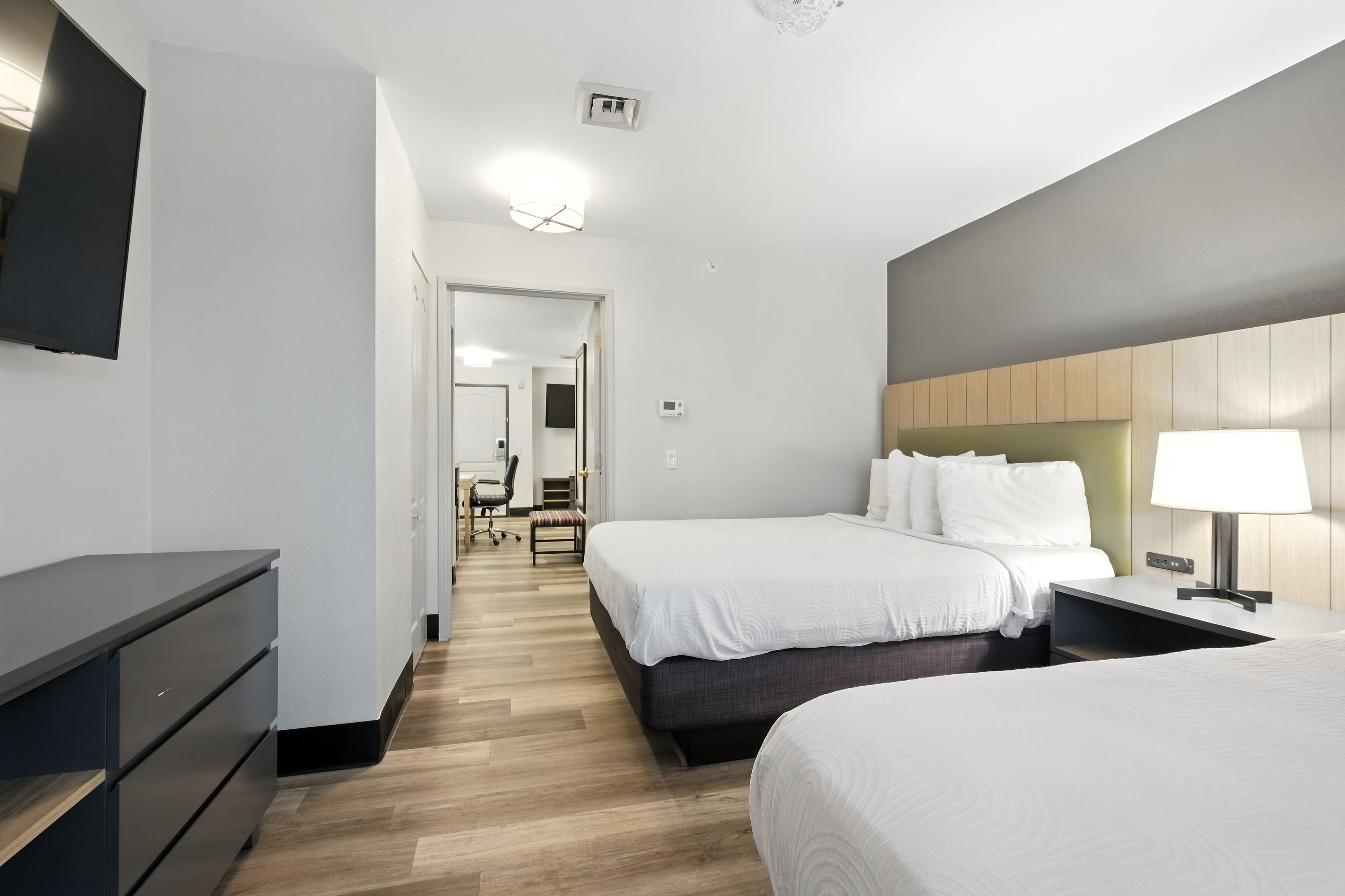 Country Inn & Suites by Radisson, Merrillville, IN — 39
