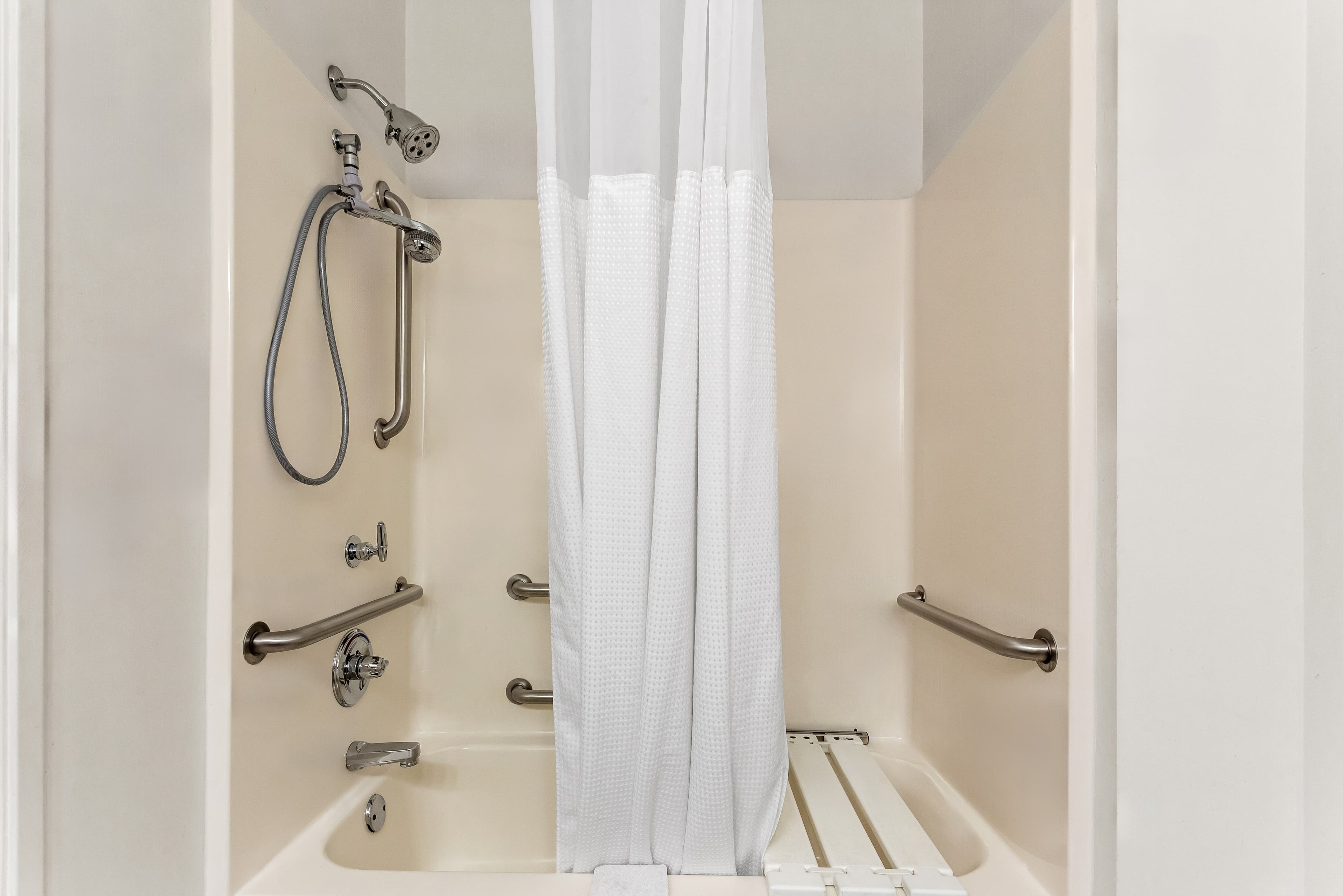 Country Inn & Suites by Radisson, Portage, IN - Image 5