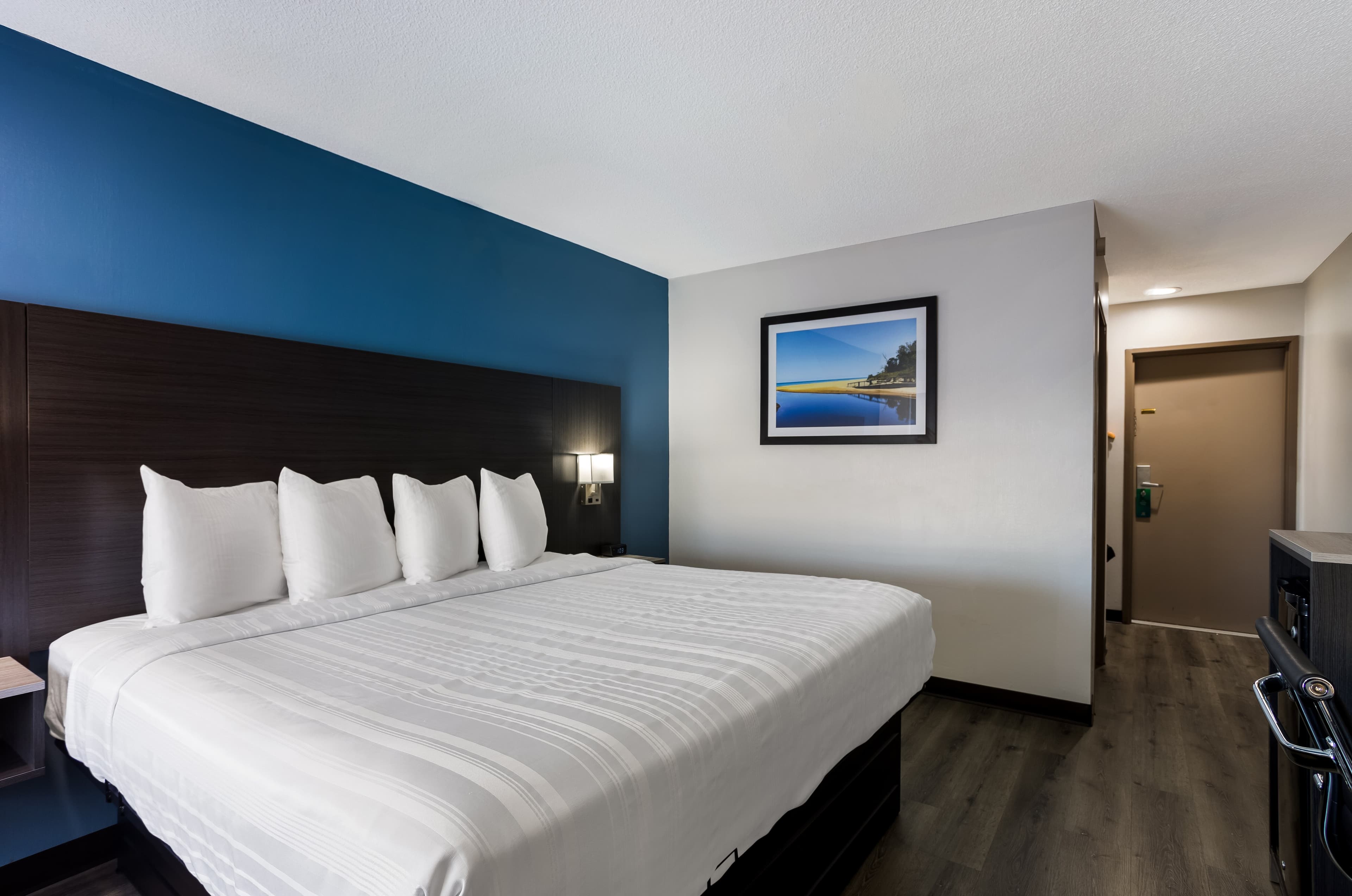 Quality Inn South Bend near Notre Dame - Image 2