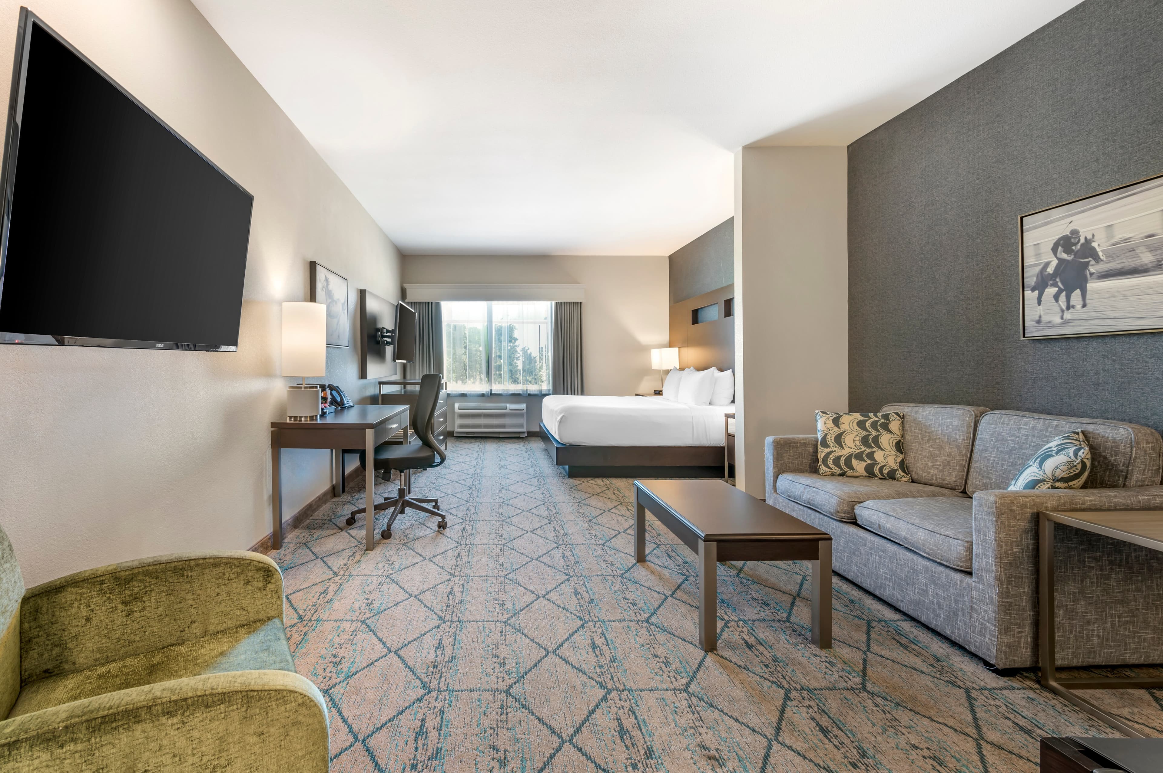 Comfort Inn & Suites Clarksville - Louisville North - Image 3