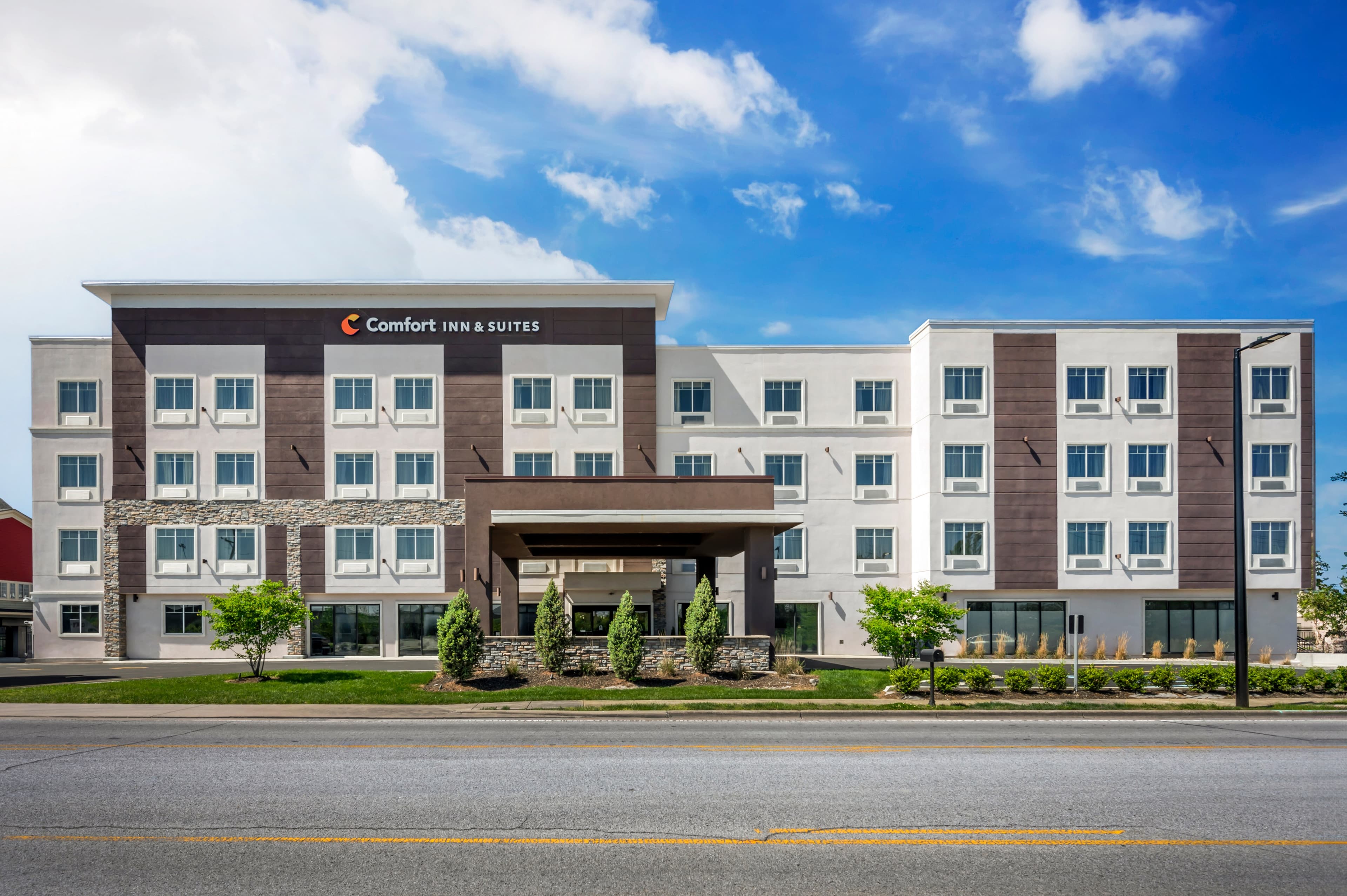 Comfort Inn & Suites Clarksville - Louisville North - Image 1
