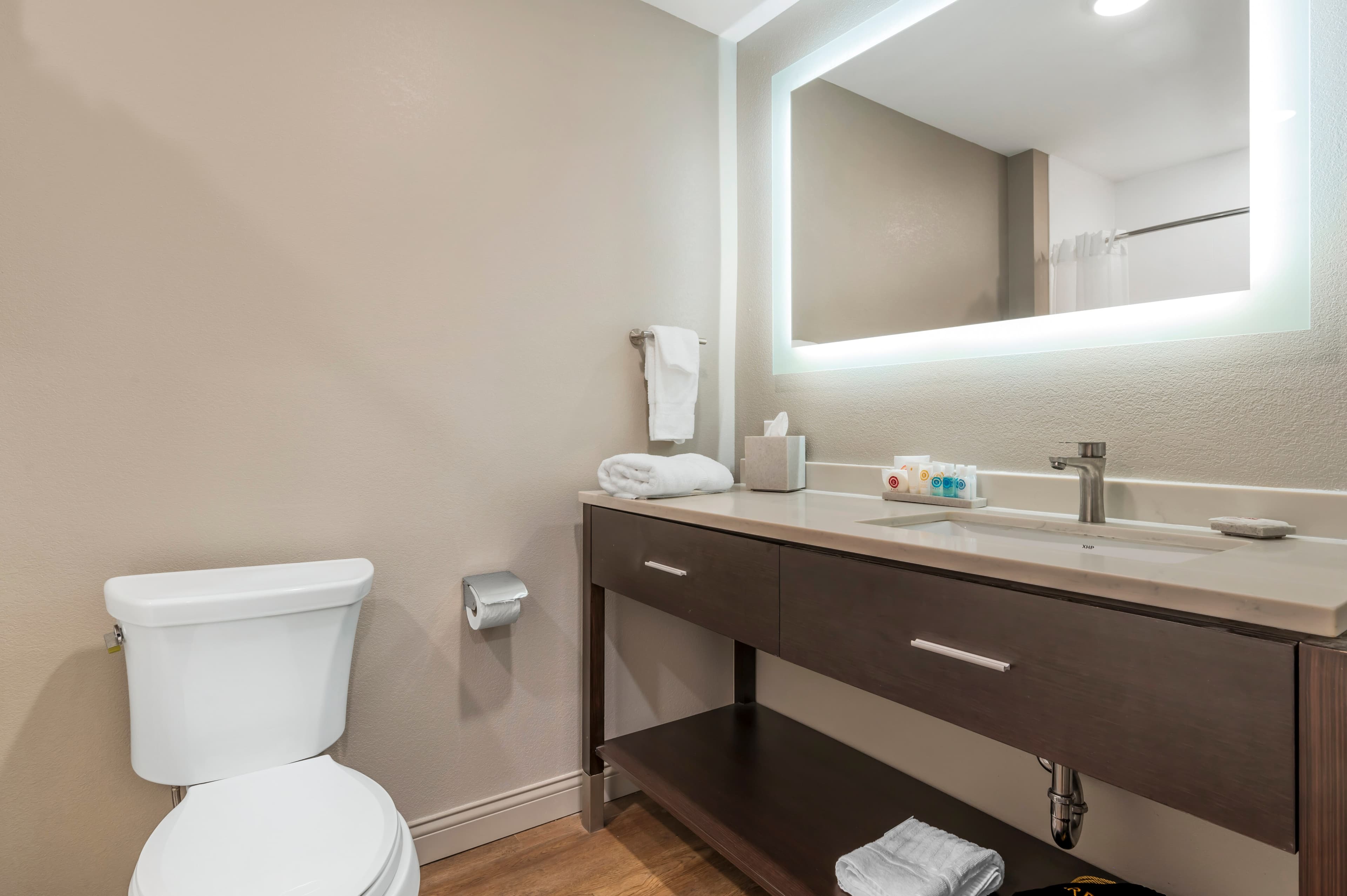 Comfort Inn & Suites Clarksville - Louisville North — 7