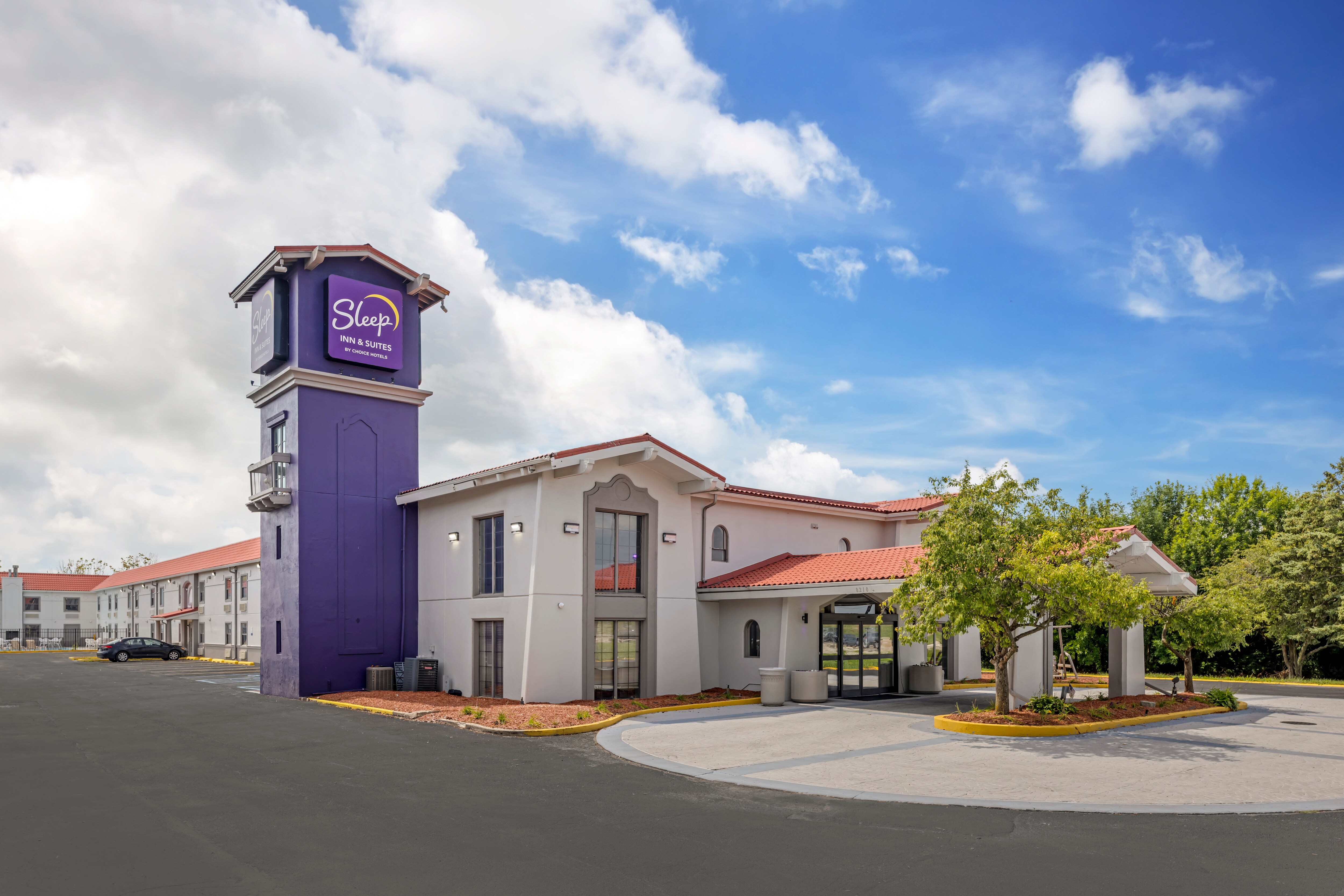 Sleep Inn & Suites Merrillville - Image 1