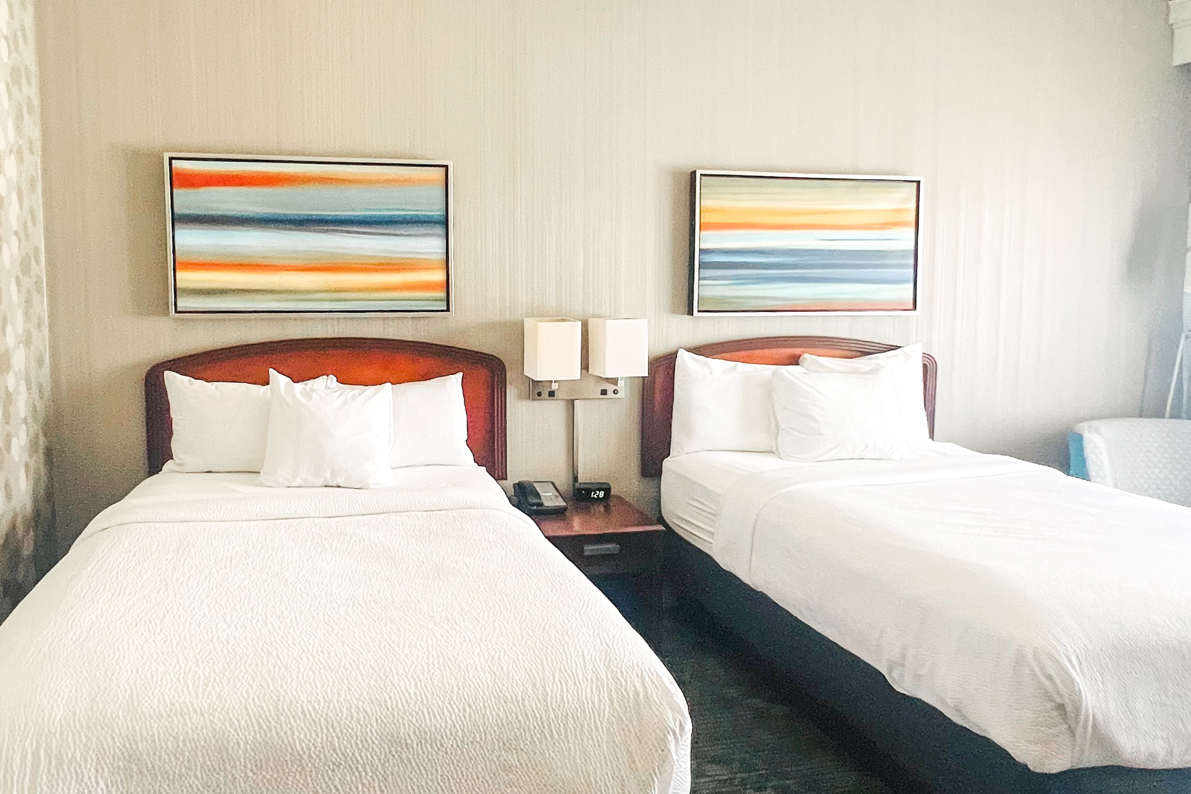 Country Inn & Suites by Radisson, Columbus-Edinburgh - Image 3