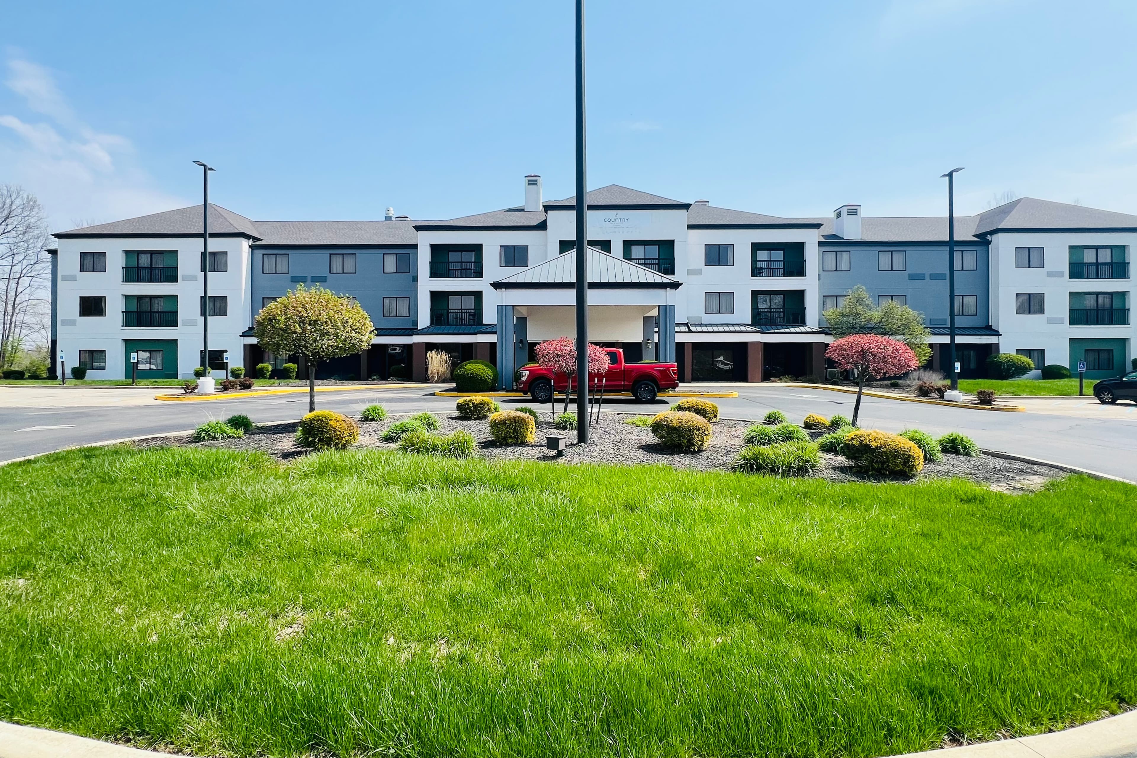 Country Inn & Suites by Radisson, Columbus-Edinburgh - Image 1