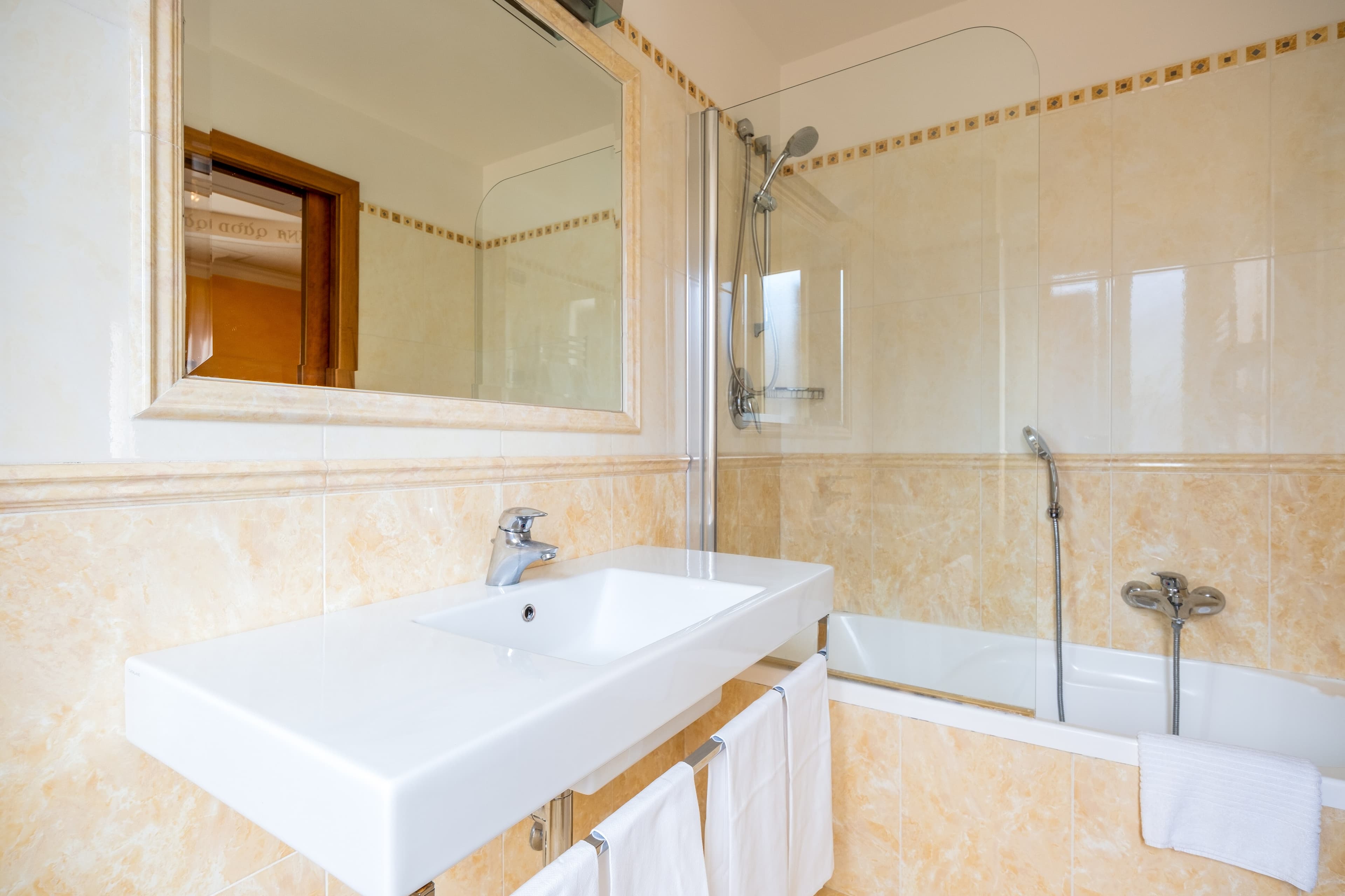 Clarion Collection Hotel Principessa Isabella - Image 4