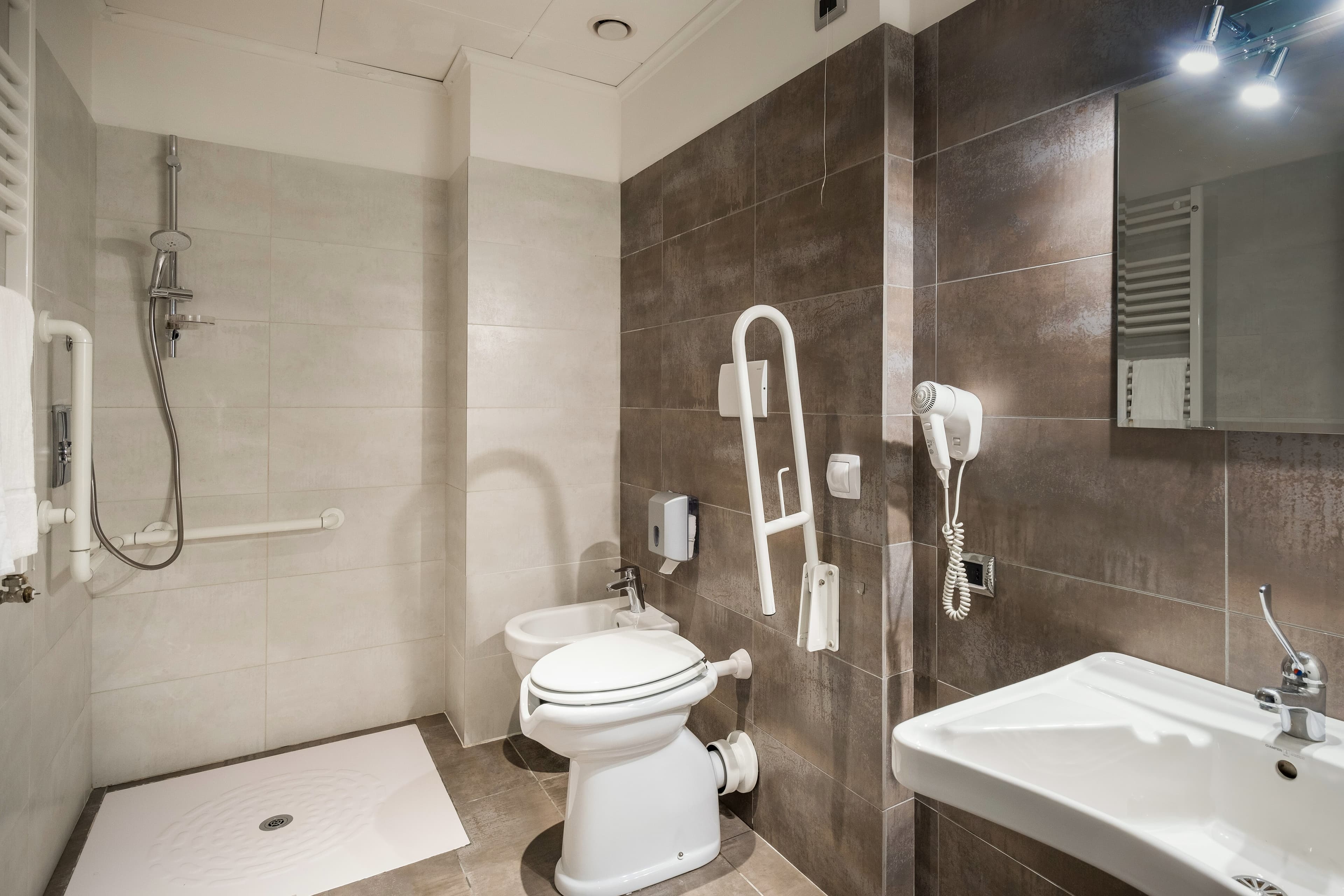 Quality Hotel Green Palace — 8