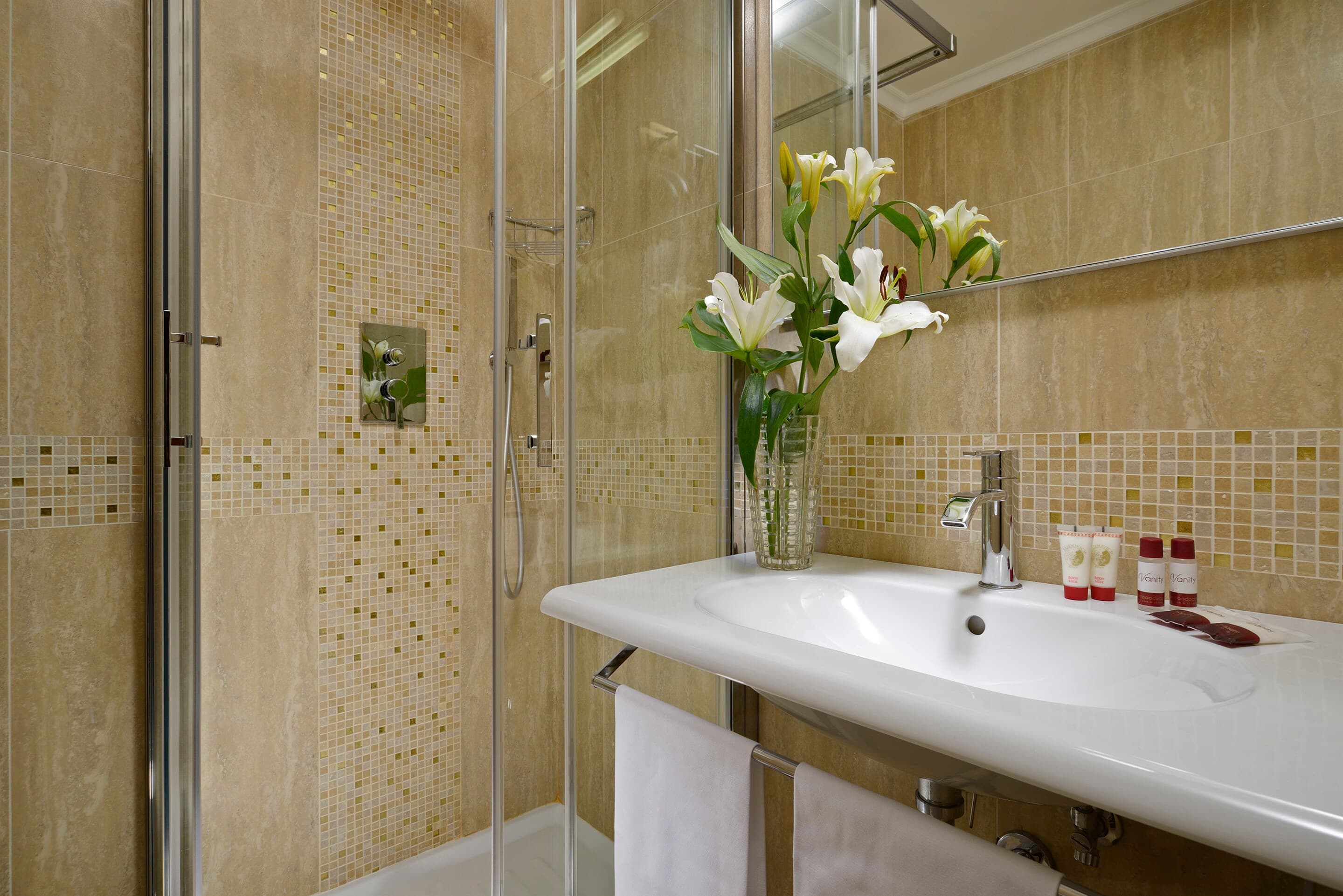 Comfort Hotel Bolivar — 9