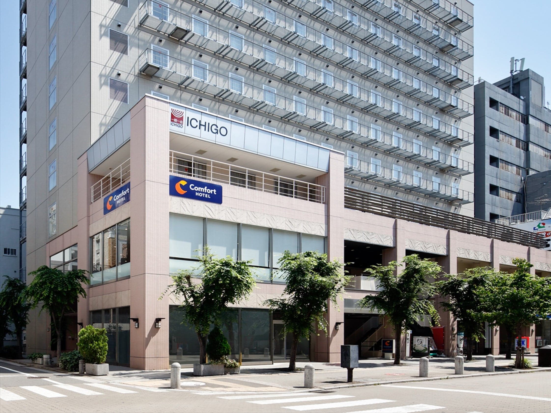 Comfort Hotel Osaka Shinsaibashi - Image 1