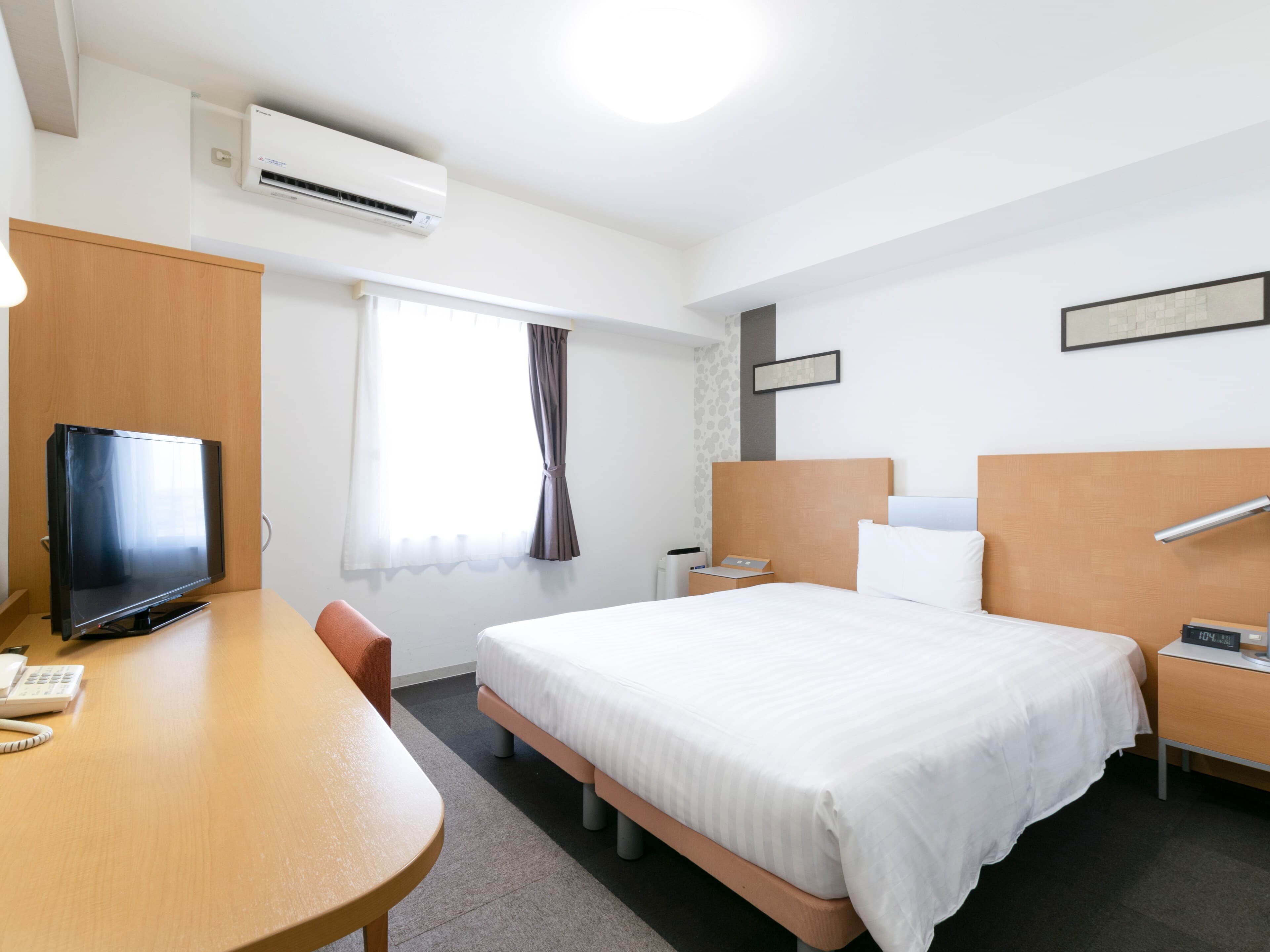 Comfort Hotel Central International Airport - Image 2