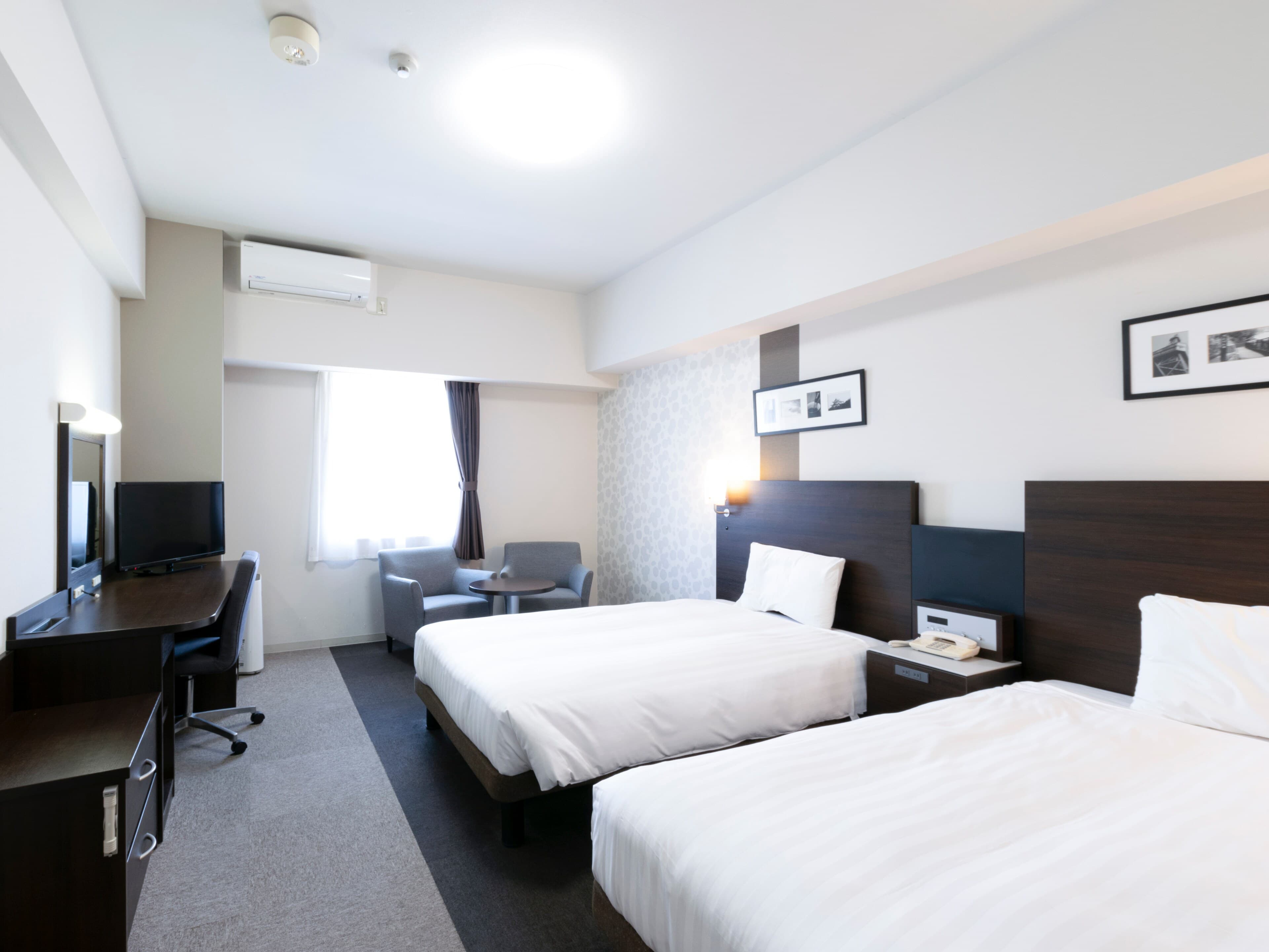 Comfort Hotel Central International Airport — 17