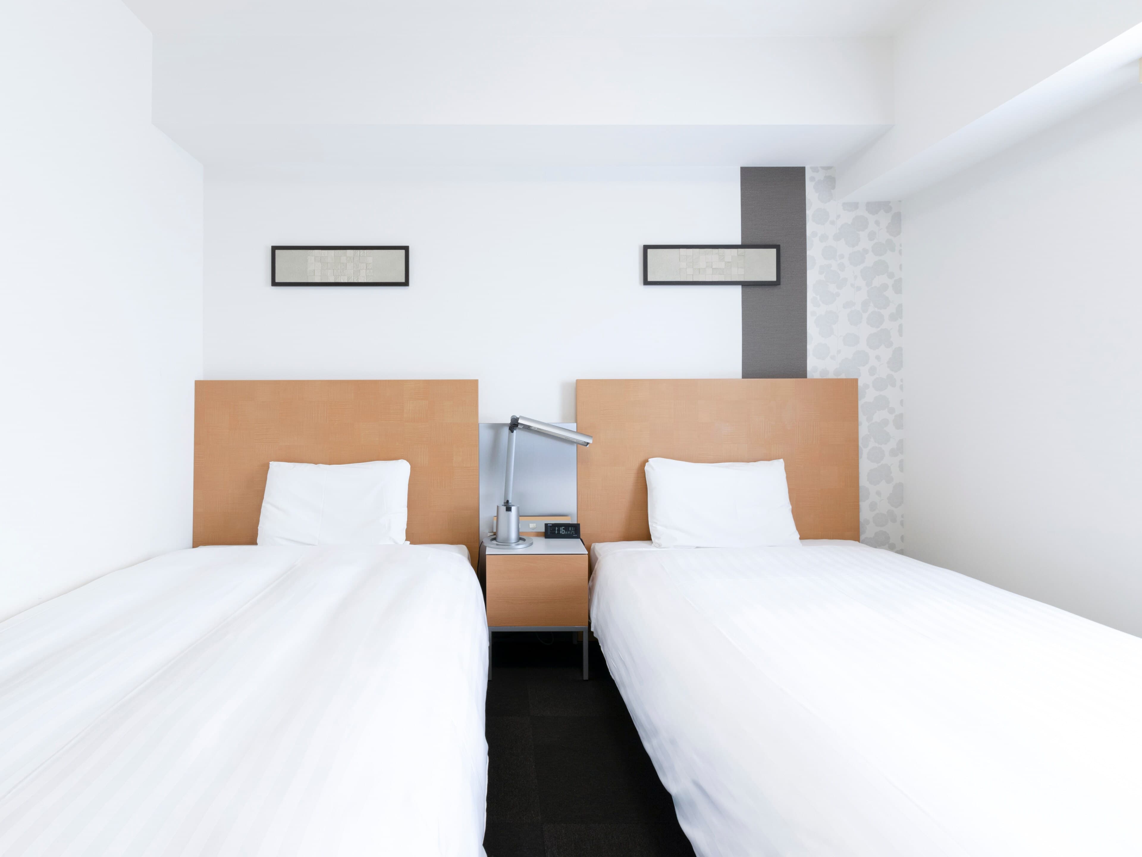 Comfort Hotel Central International Airport — 13