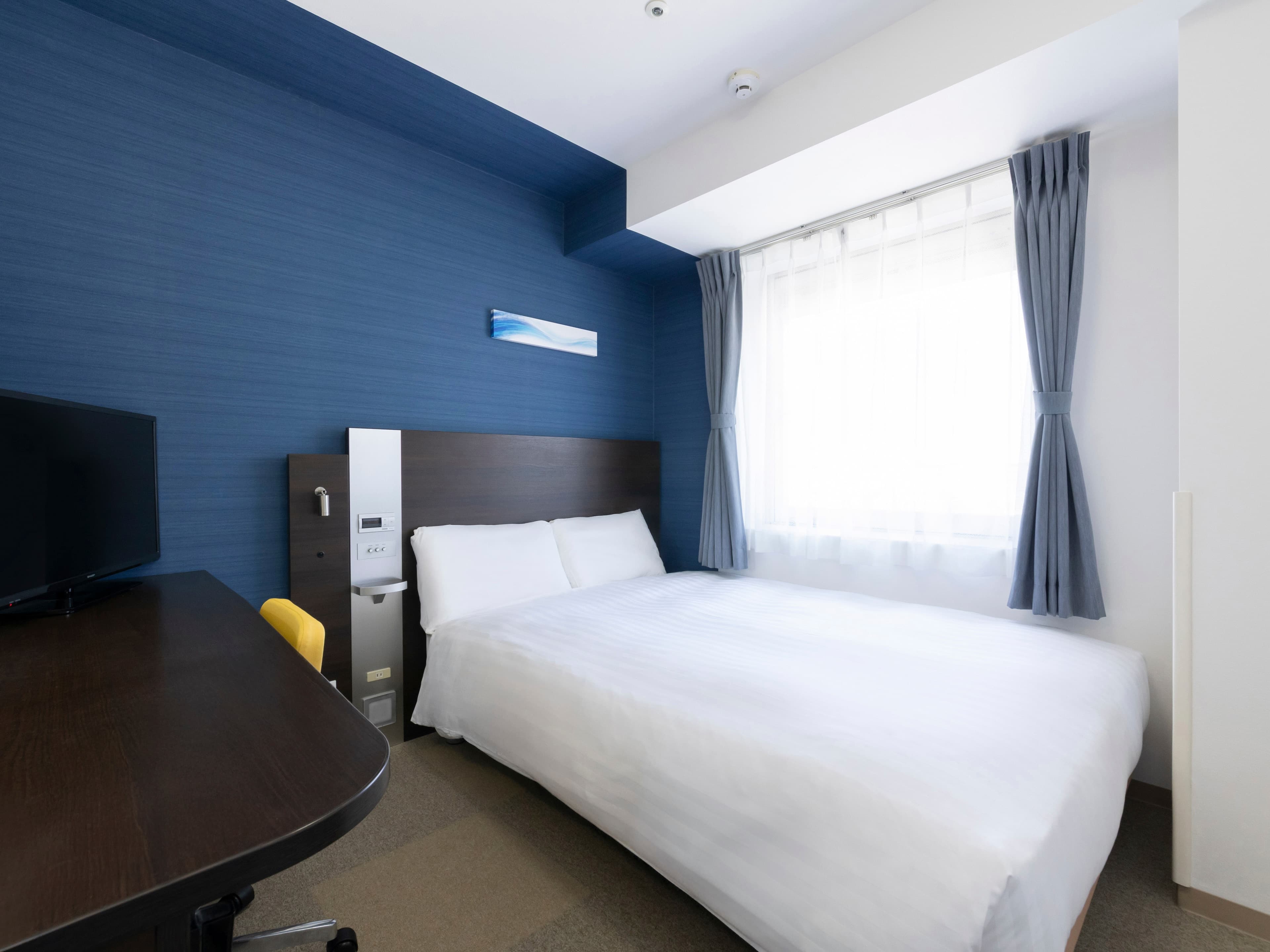 Comfort Hotel Yokohama Kannai - Image 2