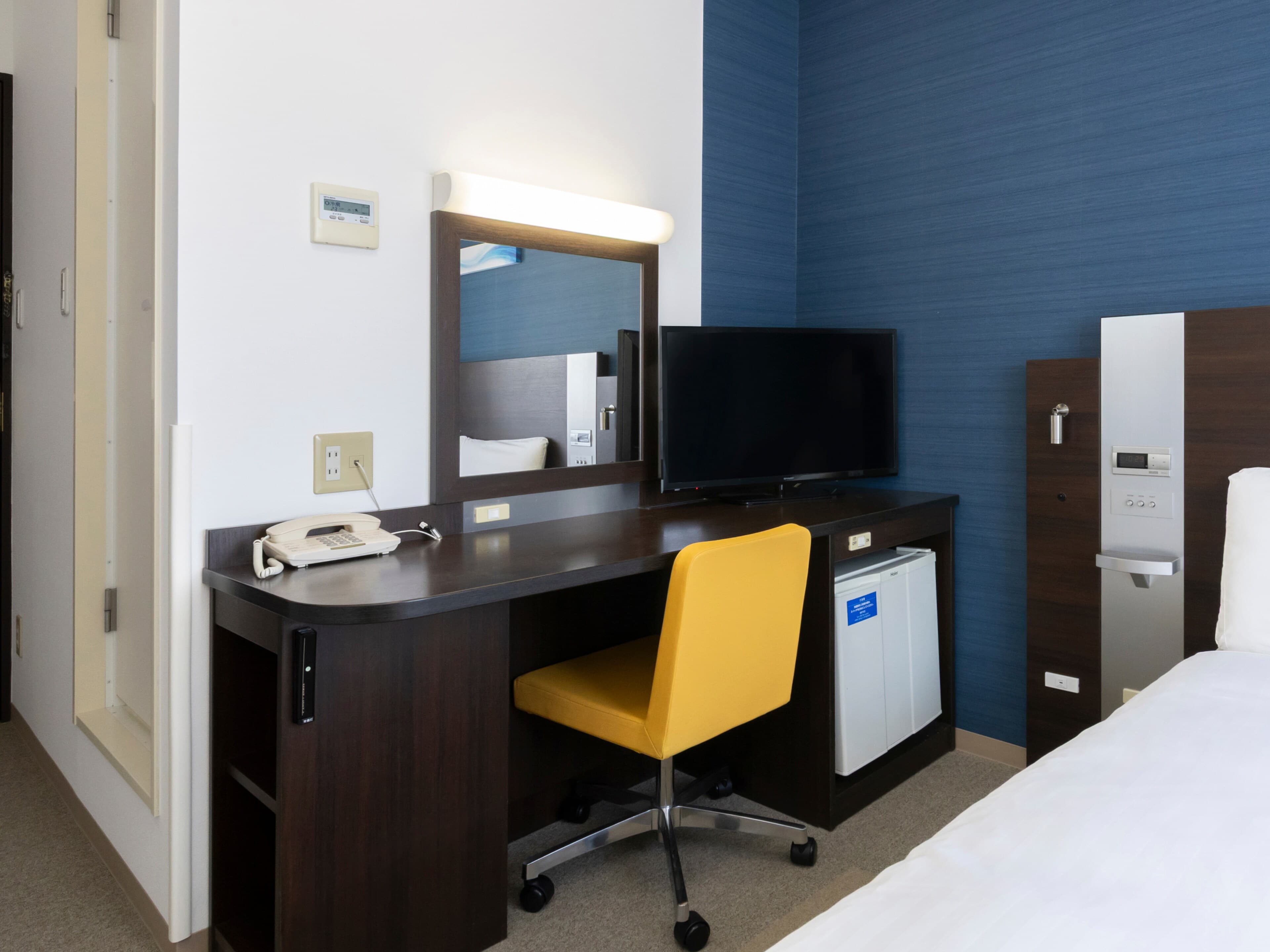 Comfort Hotel Yokohama Kannai - Image 4