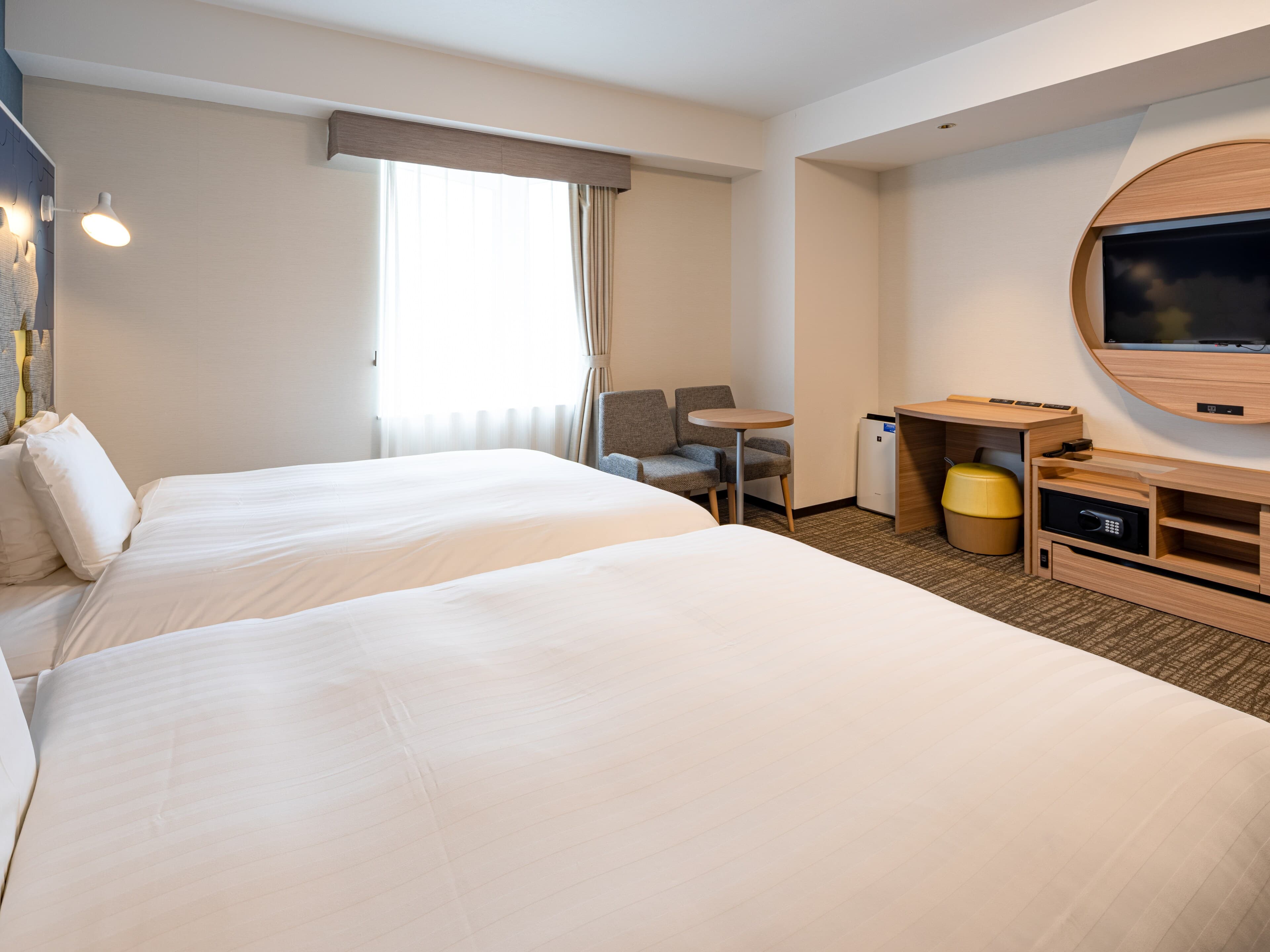 Comfort Suites Tokyo Bay - Image 5