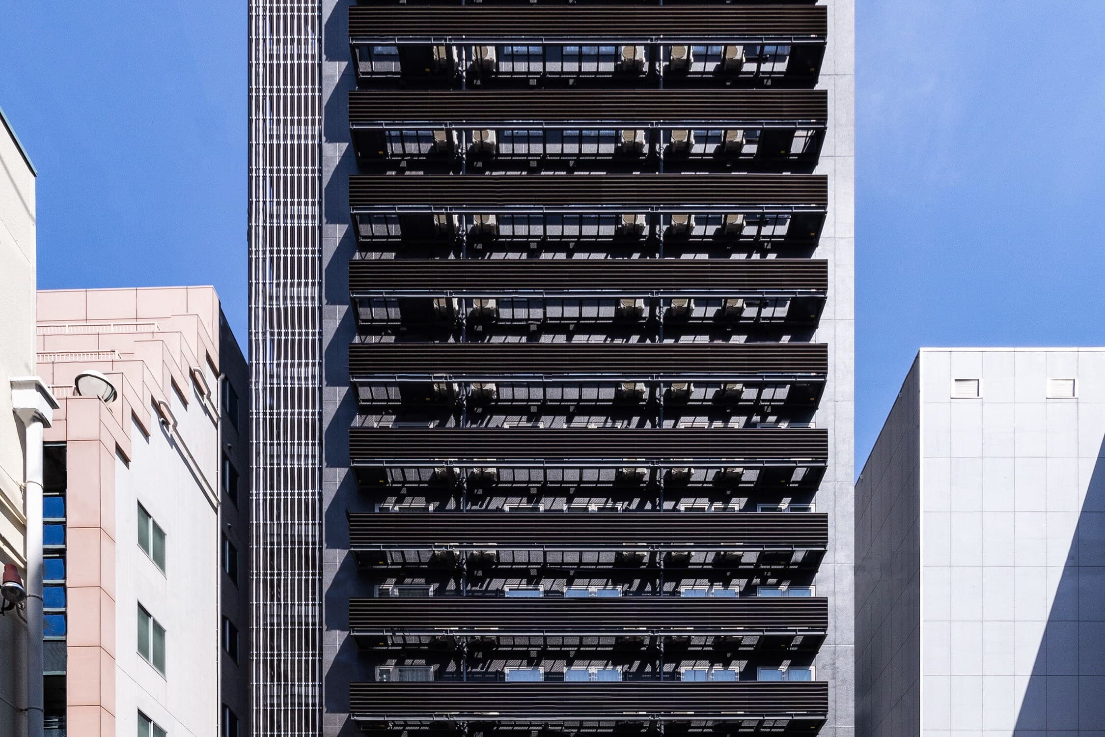 Comfort Hotel Shin-Osaka - Image 1