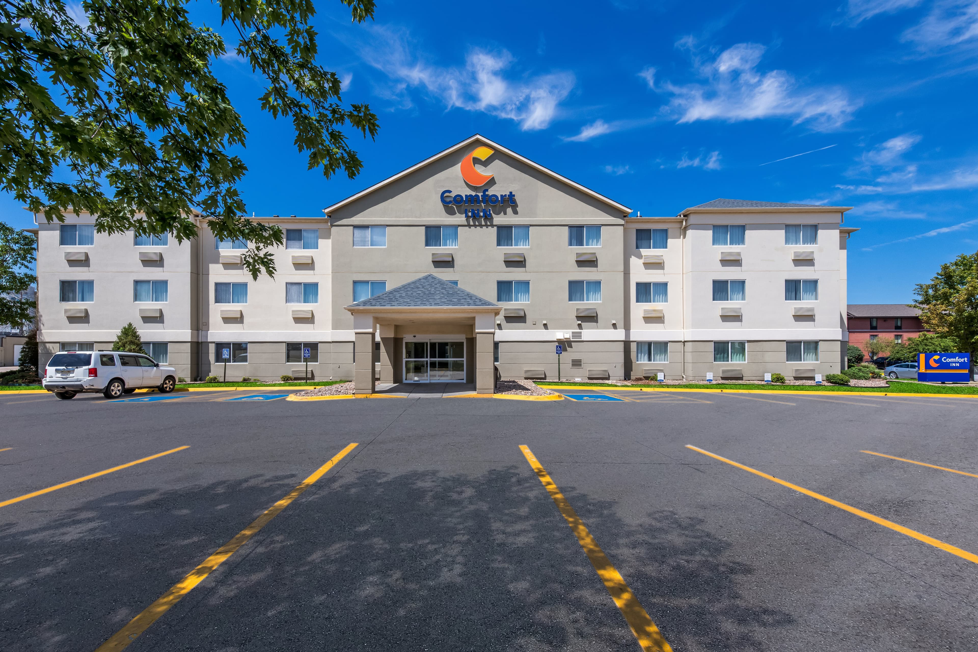 Comfort Inn Wichita East - Image 1