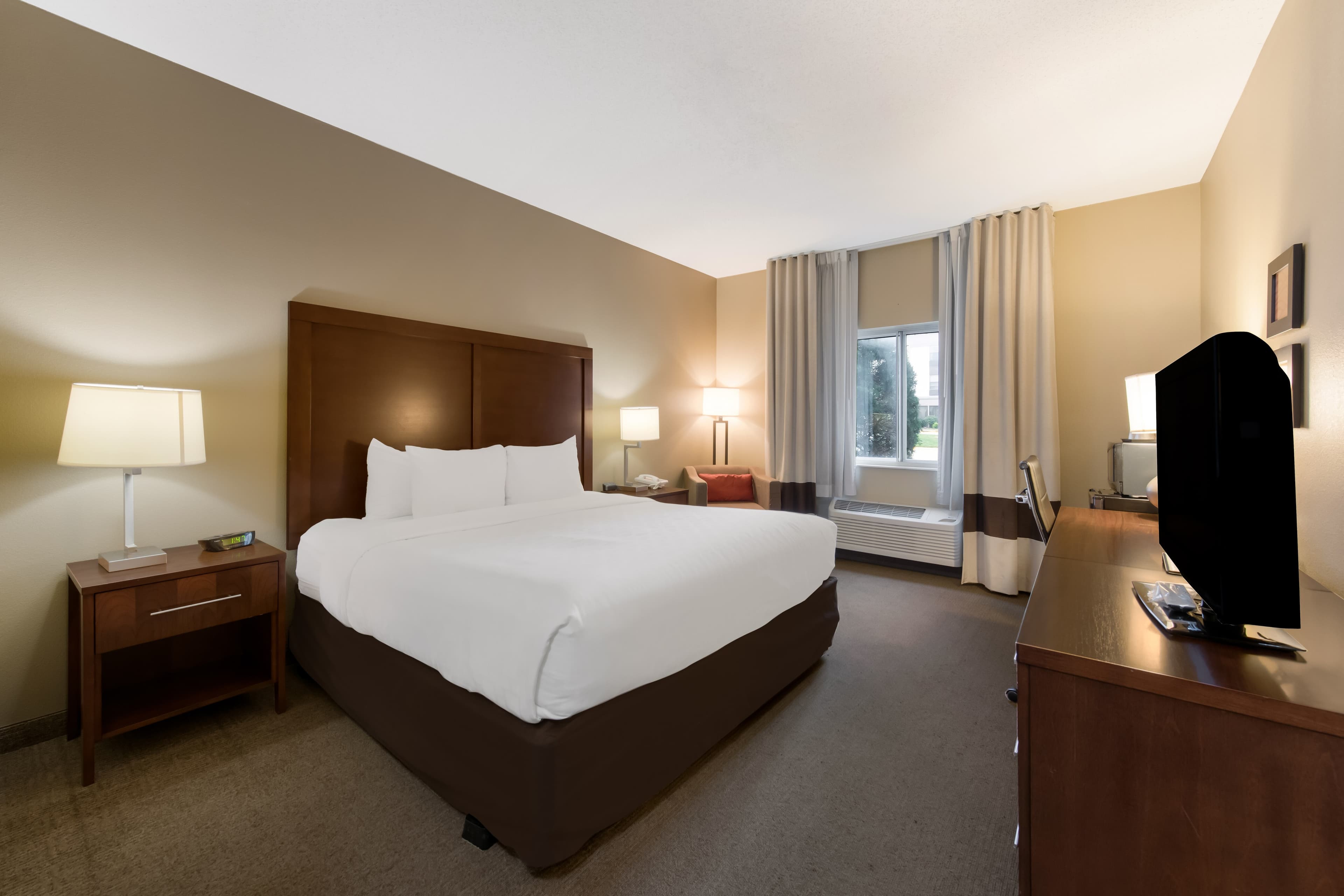 Comfort Inn Wichita East - Image 2