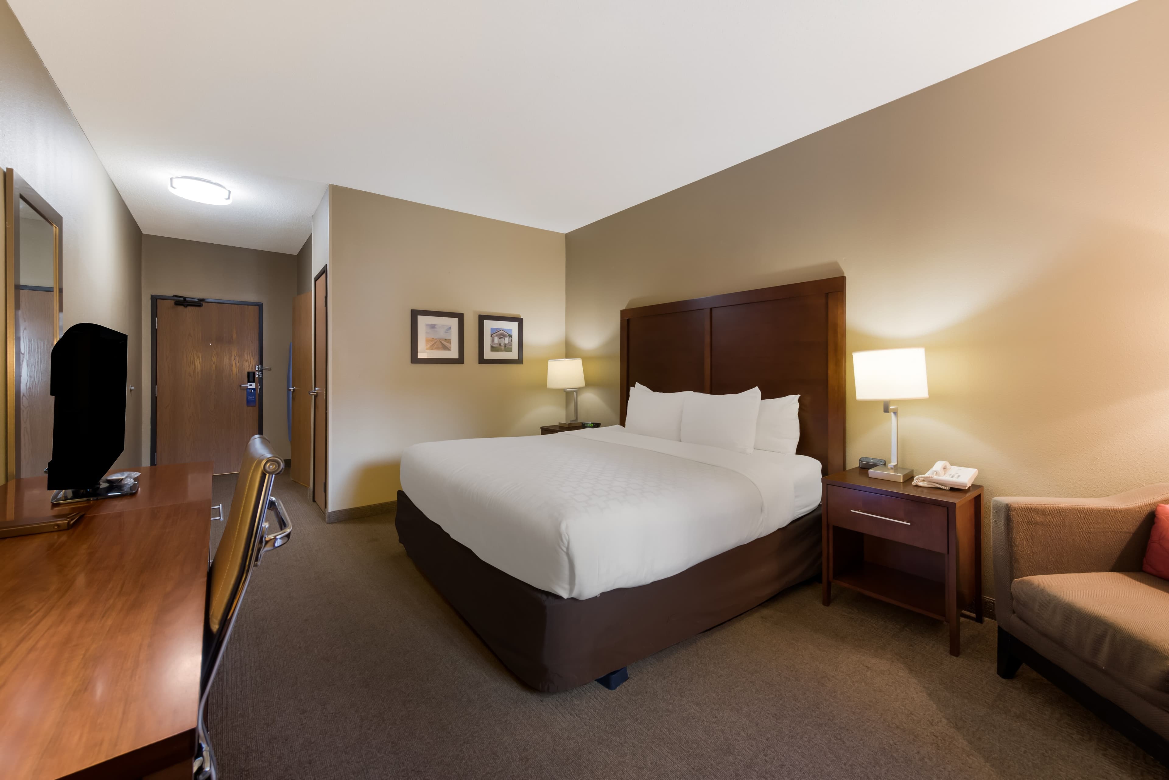 Comfort Inn Wichita East - Image 4