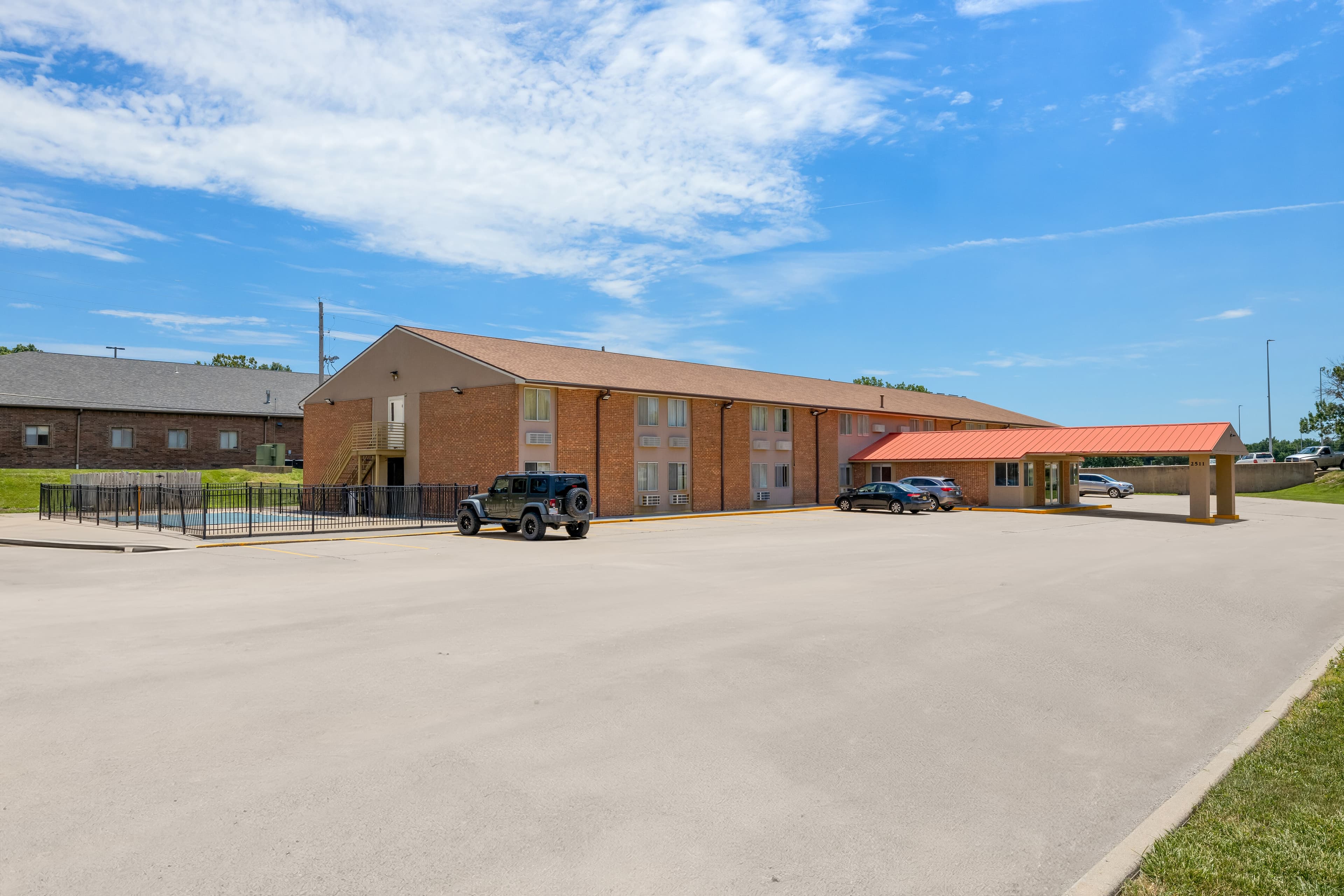 Econo Lodge Emporia - Image 1