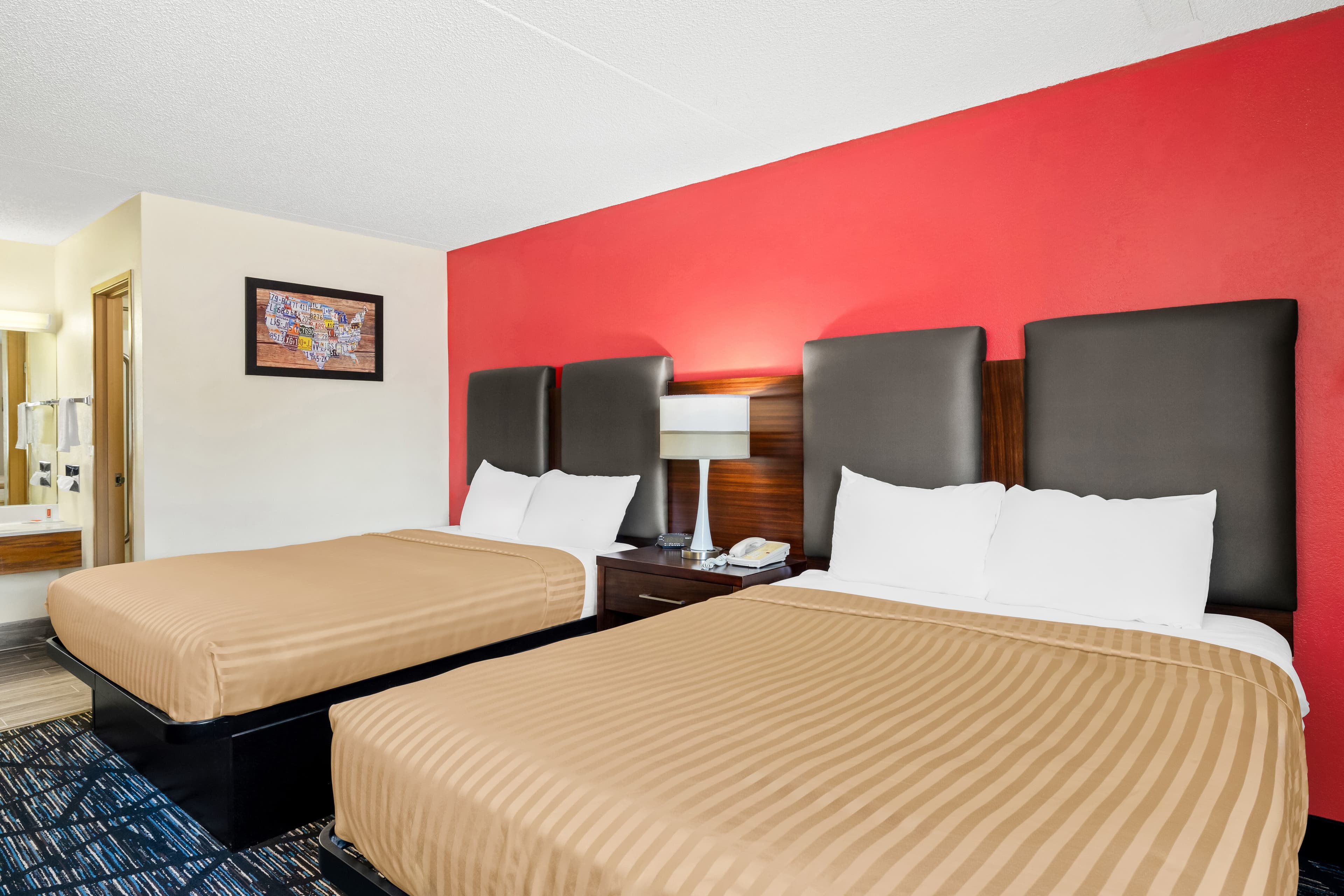 Econo Lodge Emporia - Image 5