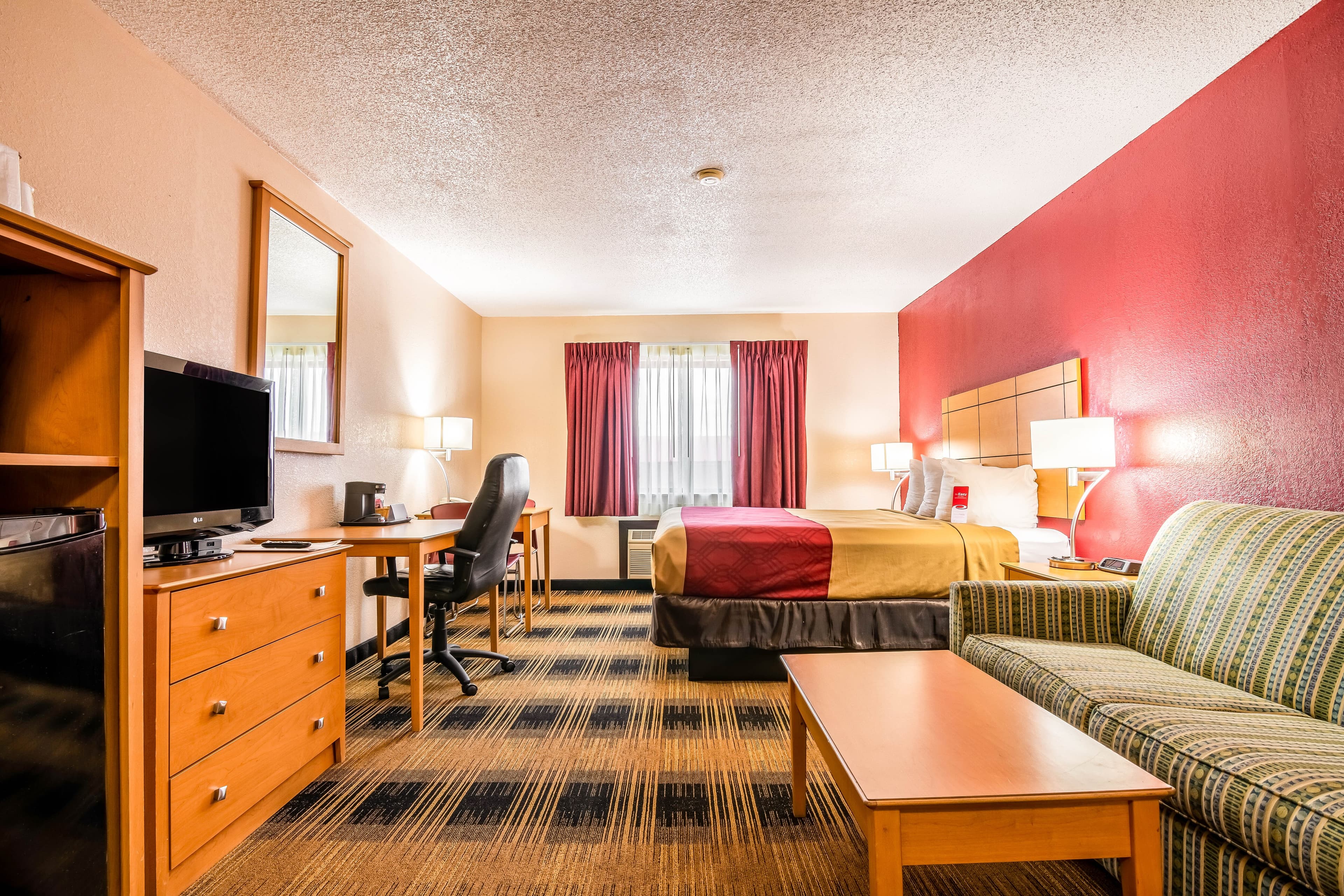 Econo Lodge Topeka at Wanamaker — 11