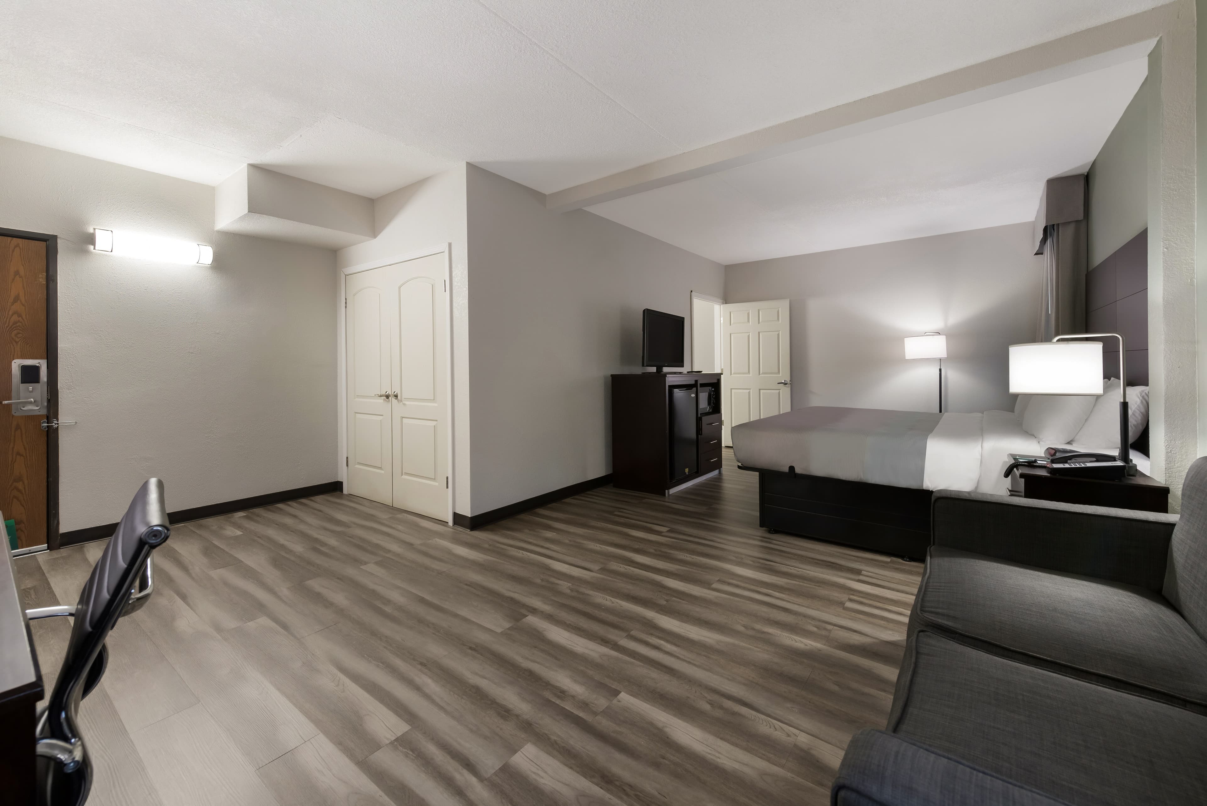 Quality Inn Merriam Kansas City - Image 3