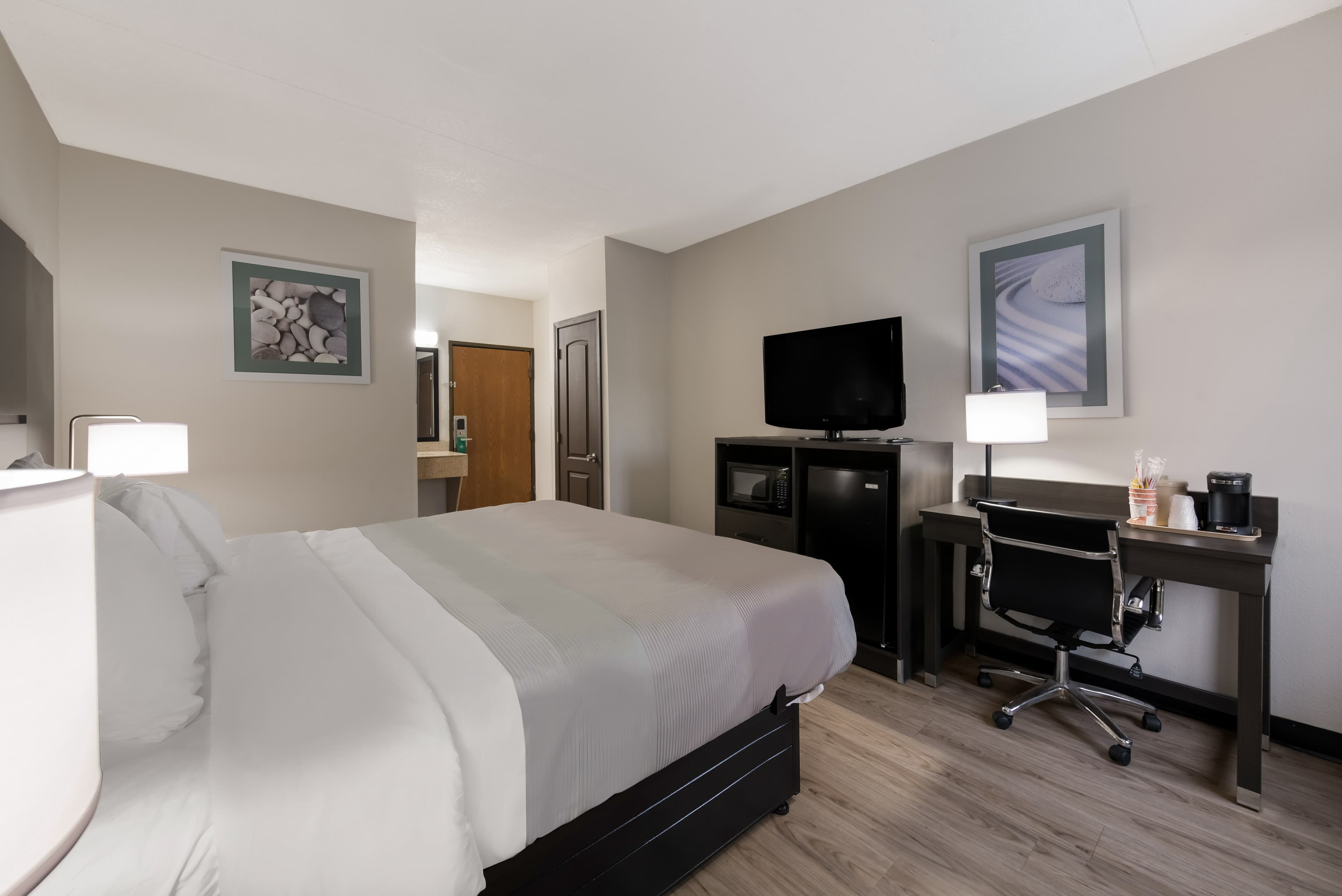 Quality Inn Merriam Kansas City — 8