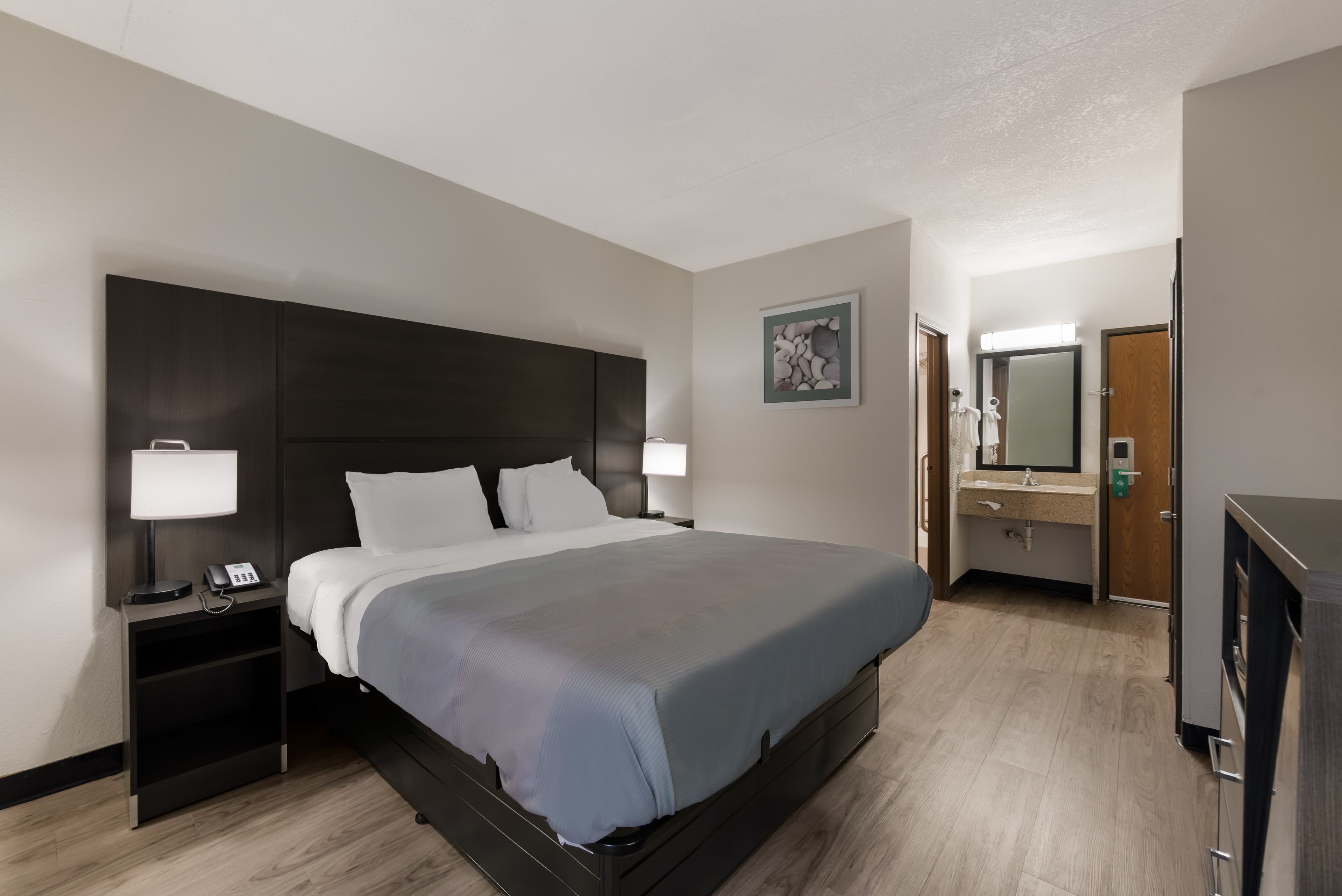 Quality Inn Merriam Kansas City — 9