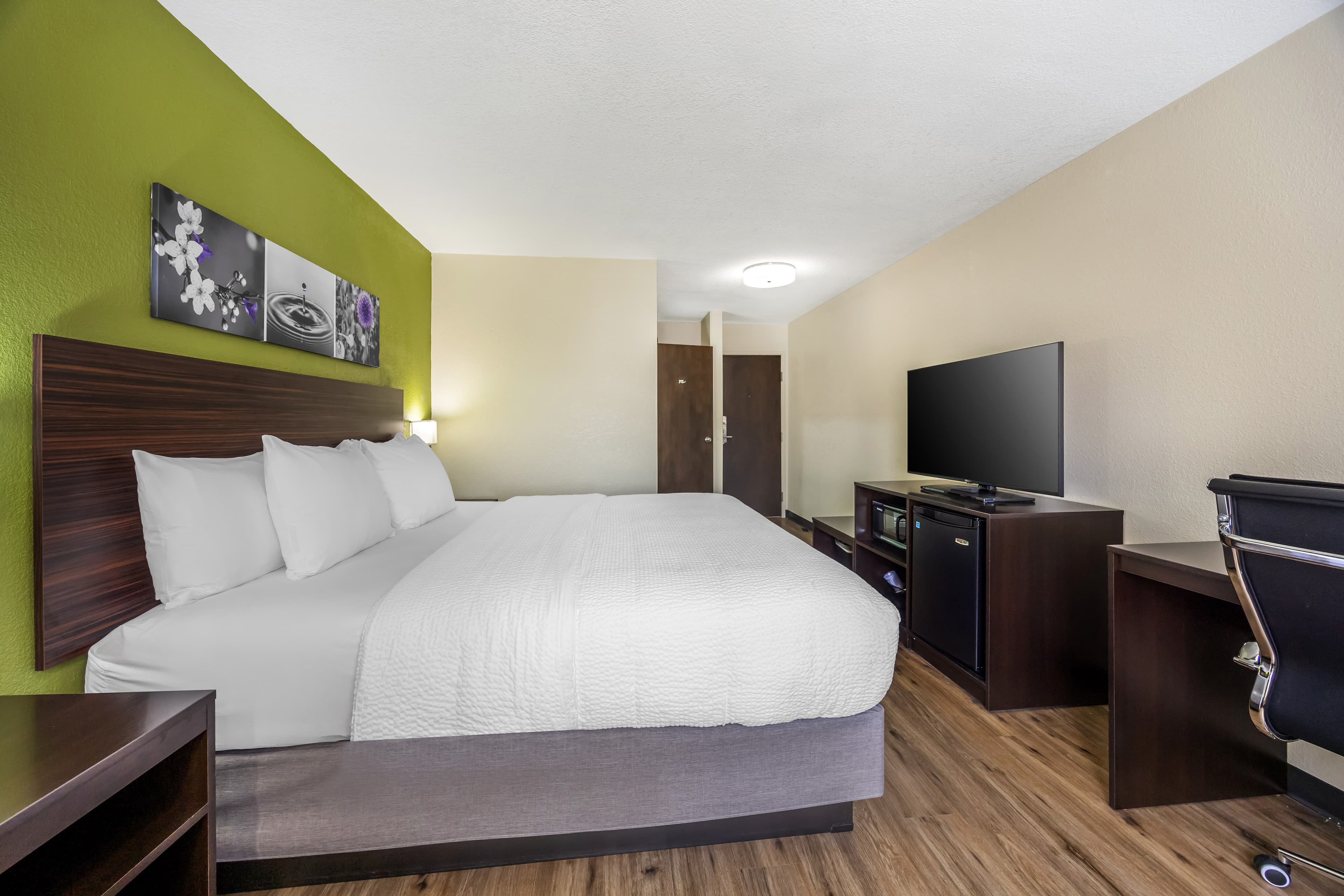 Sleep Inn & Suites Salina I-135 - Image 4