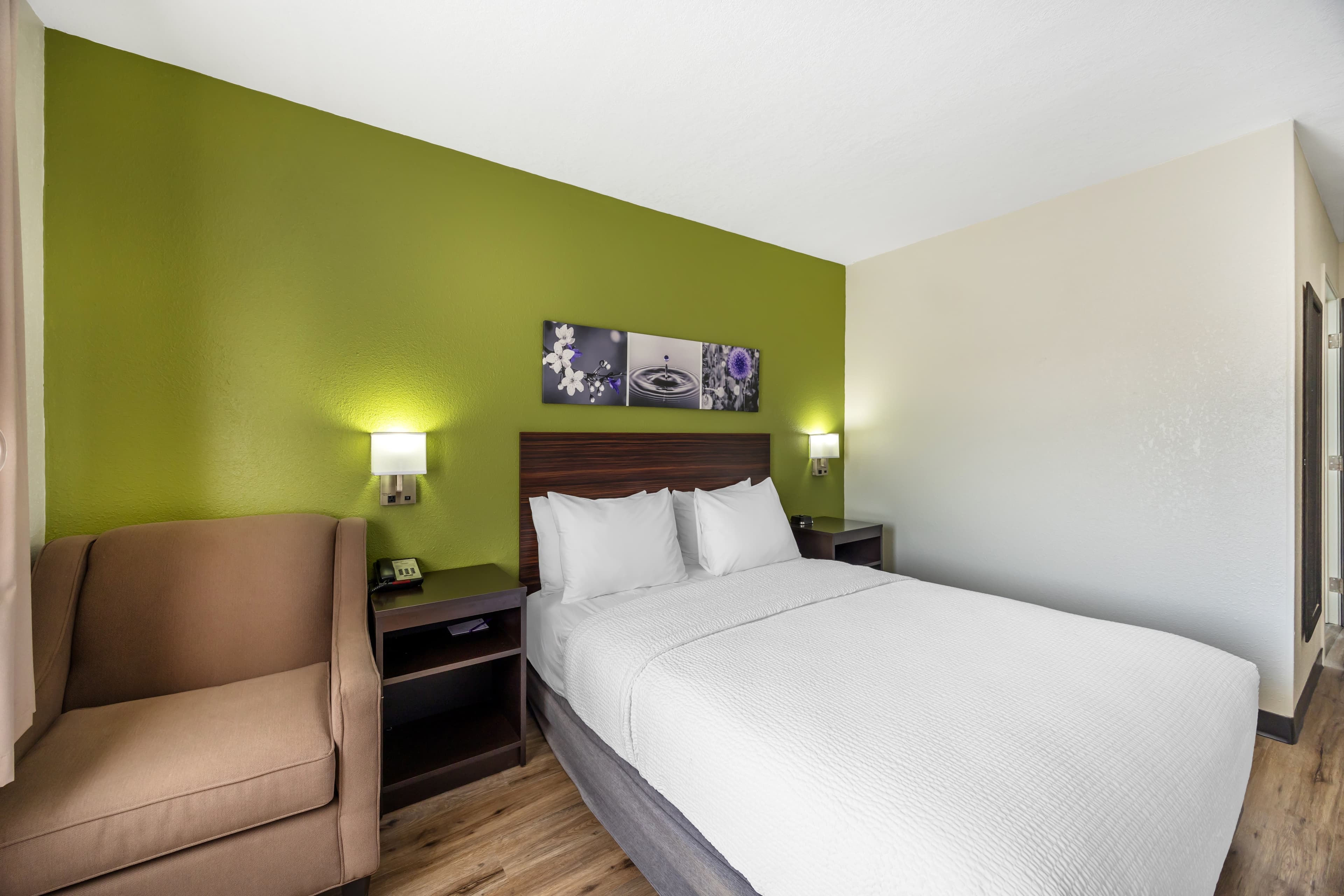 Sleep Inn & Suites Salina I-135 — 11