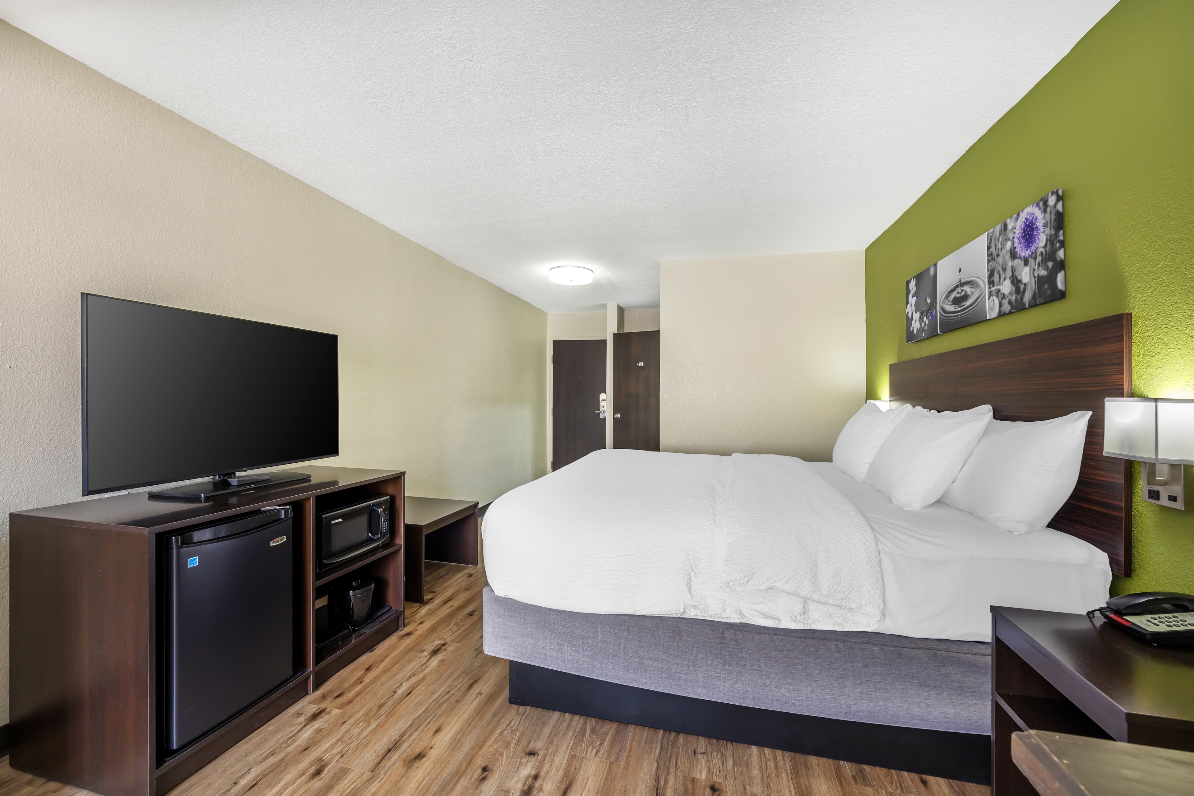 Sleep Inn & Suites Salina I-135 — 14