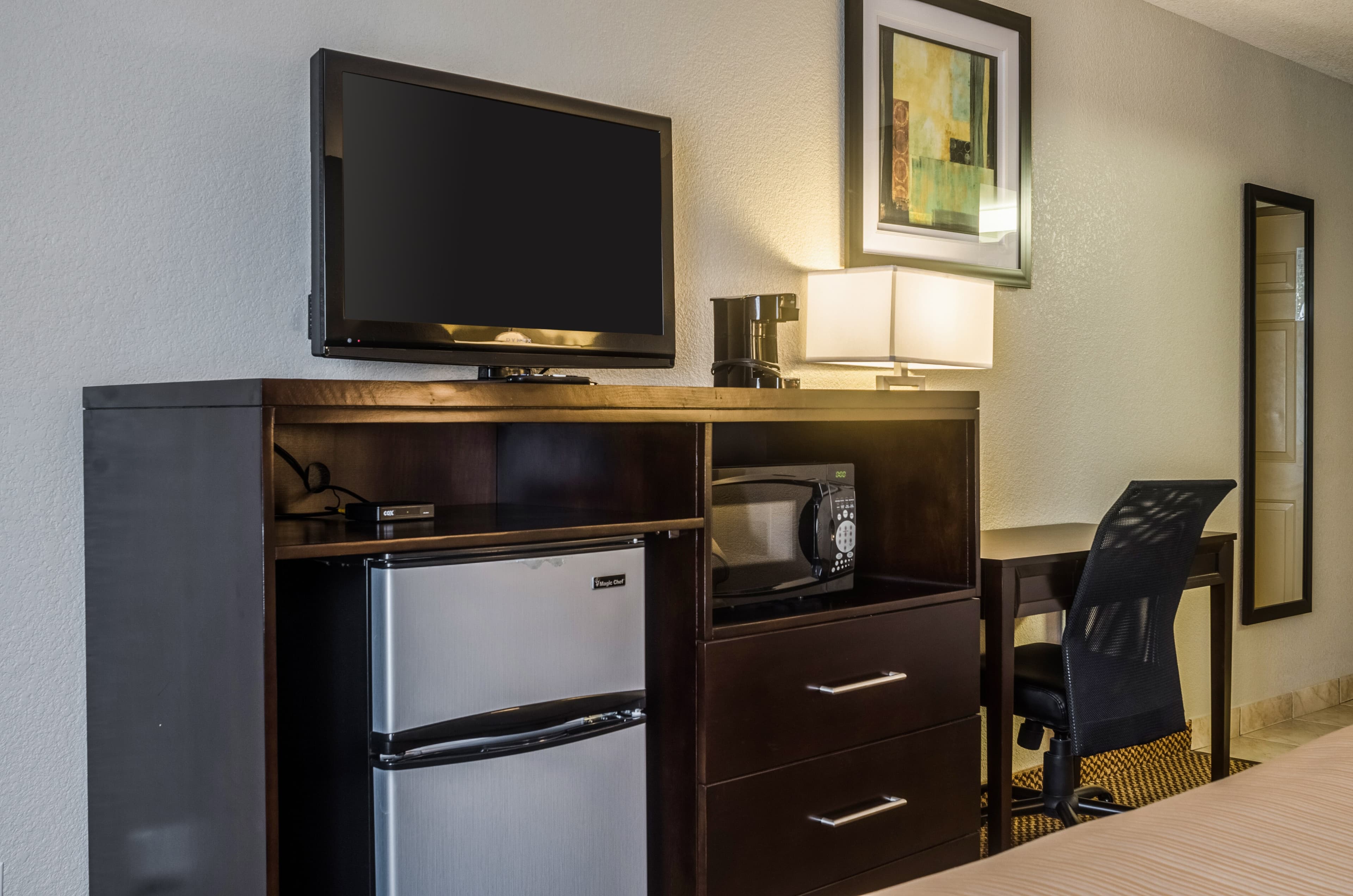 Quality Inn & Suites Winfield — 9
