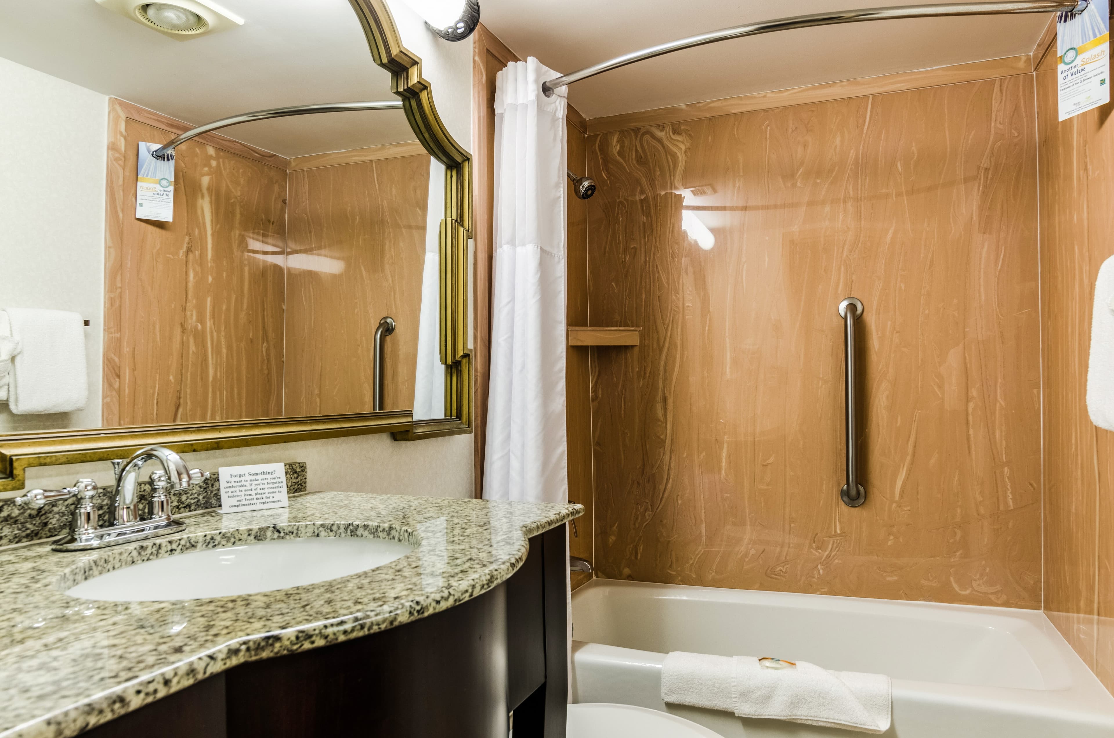 Quality Inn & Suites Winfield — 12