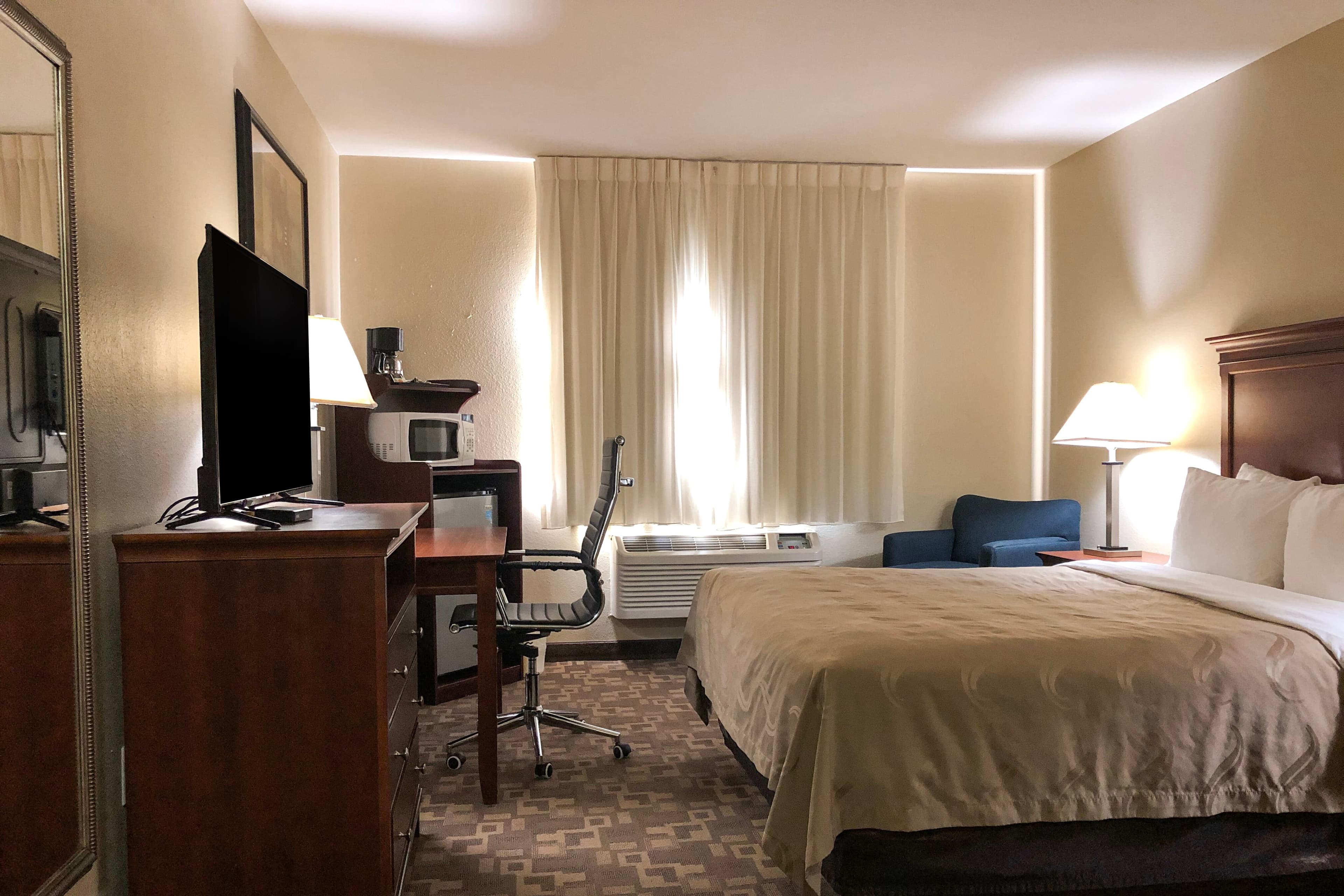 Quality Inn I-70 at Wanamaker - Image 3
