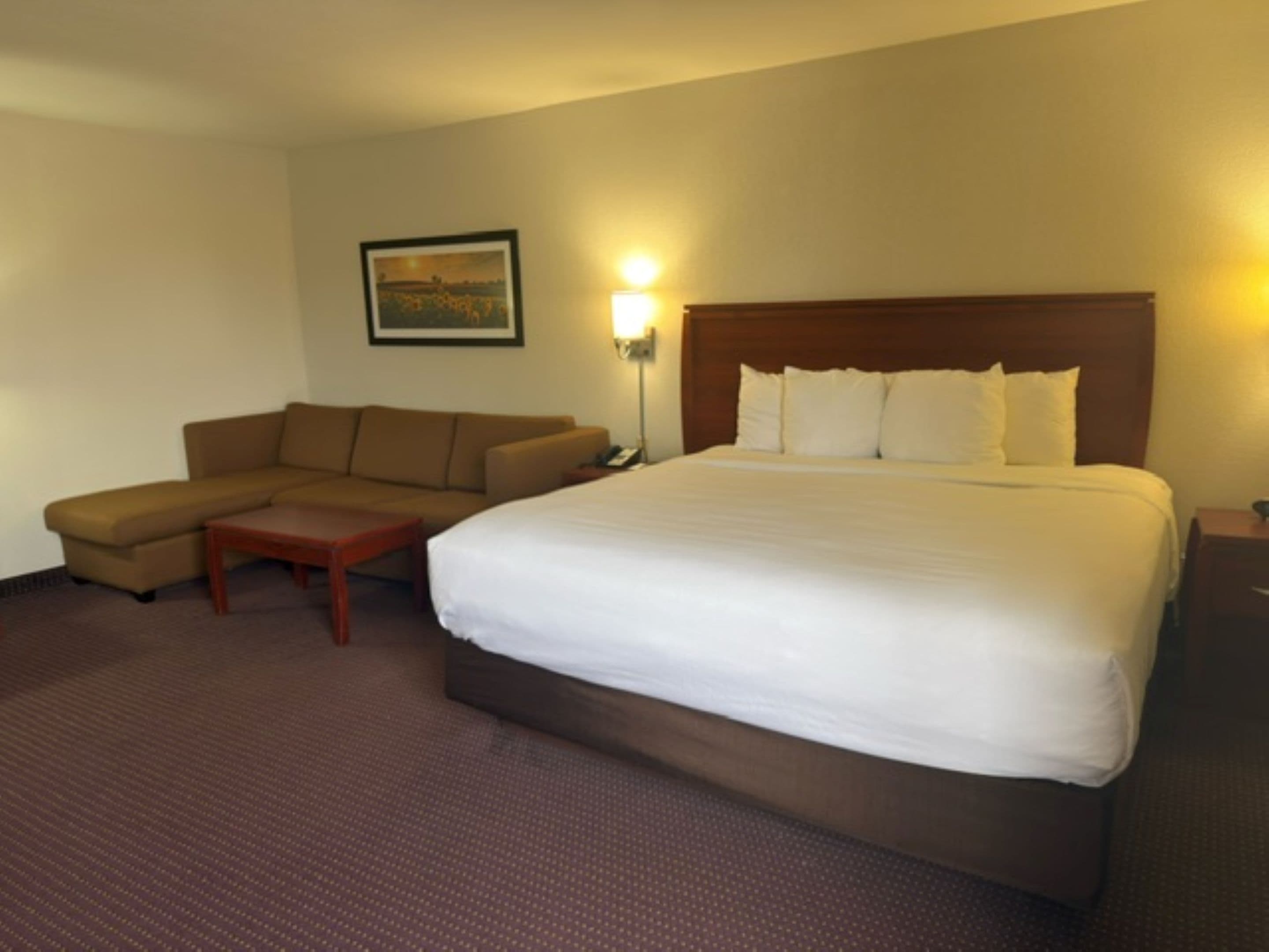 Quality Inn & Suites Colby — 12