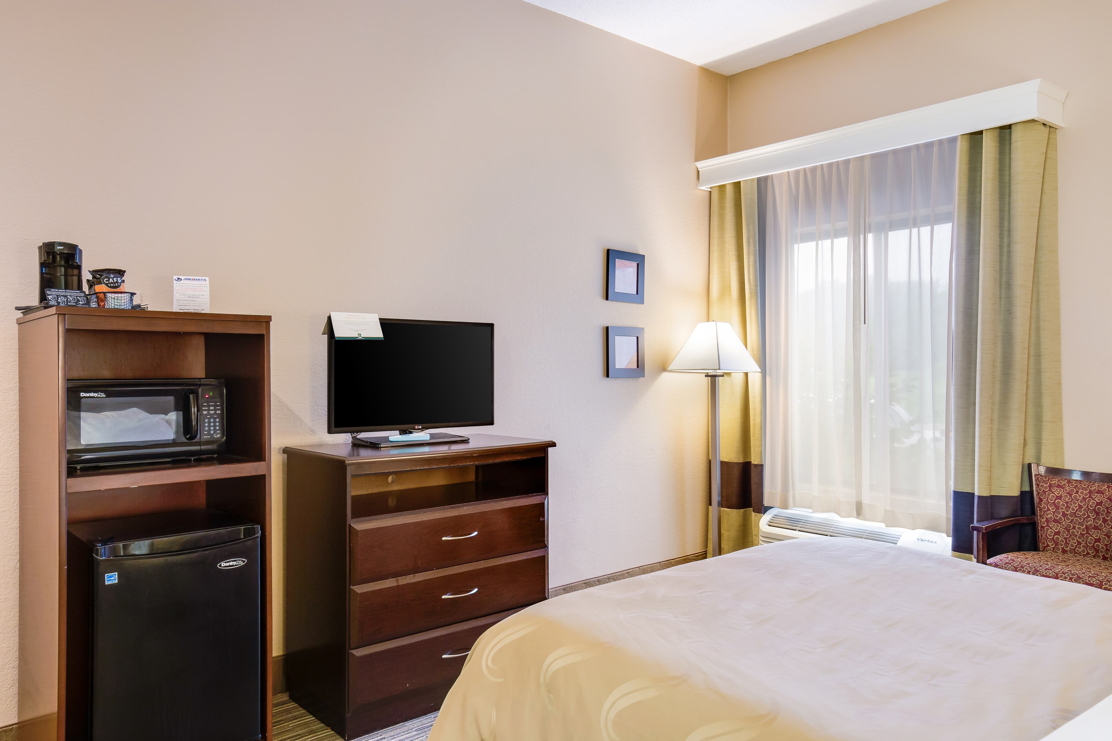 Quality Inn I-70 Near Kansas Speedway - Image 3
