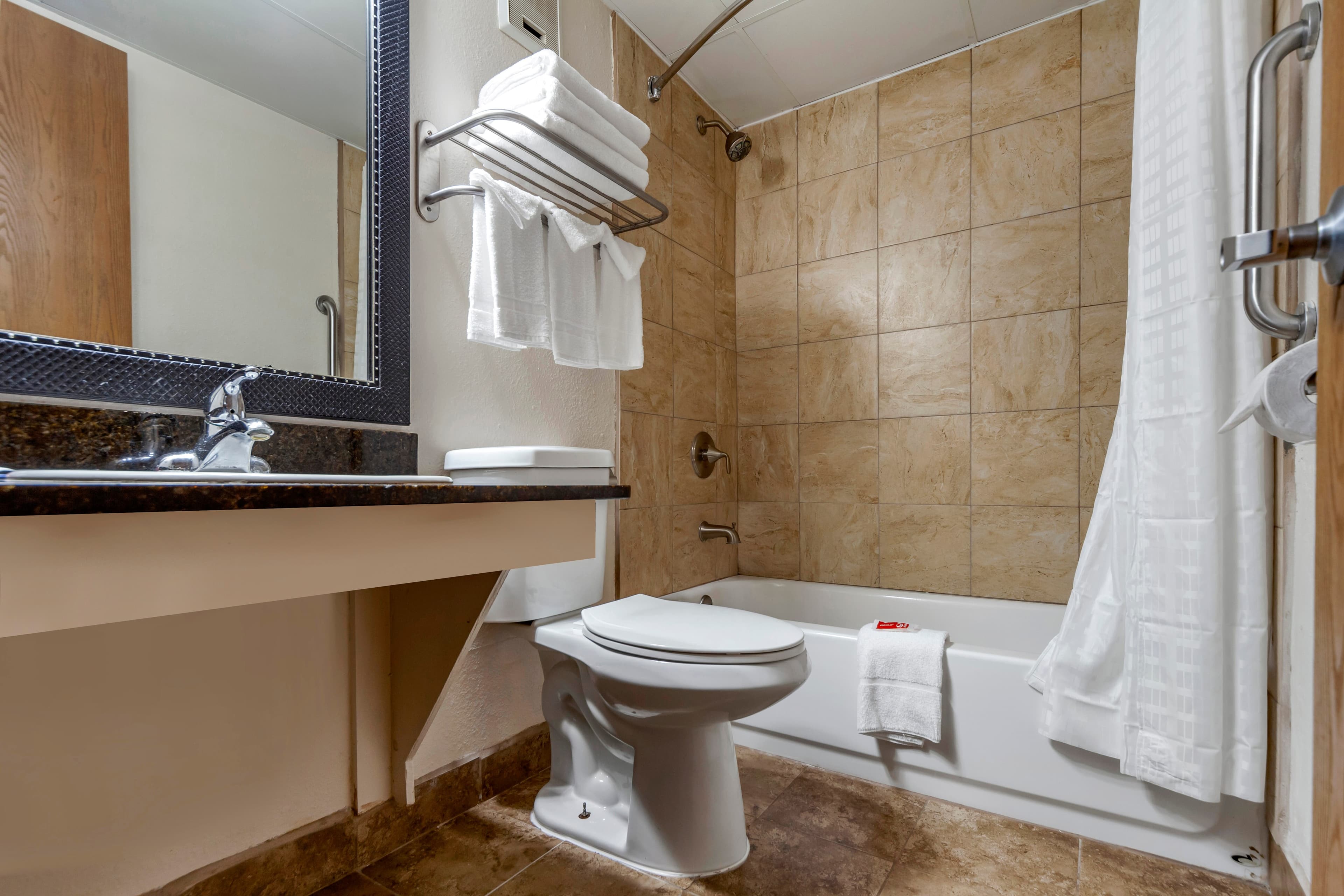 Econo Lodge Hays I-70 — 9