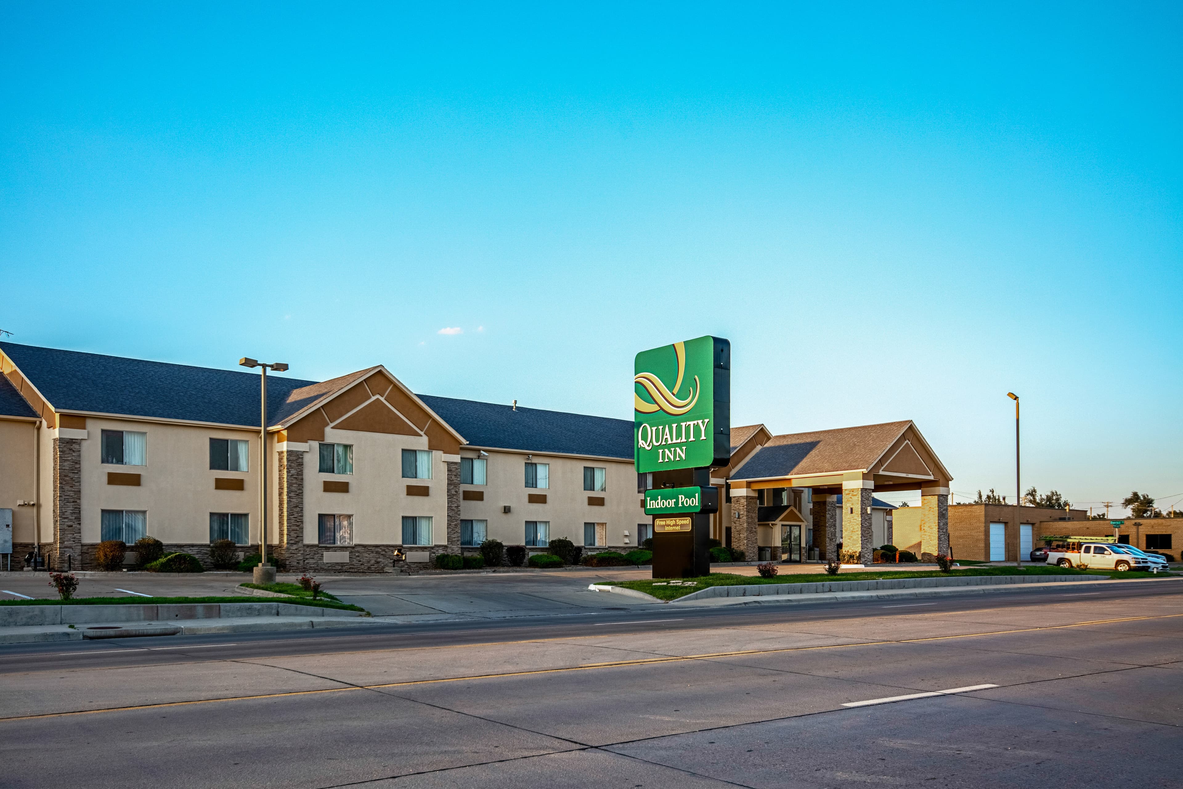 Quality Inn Dodge City - Image 1