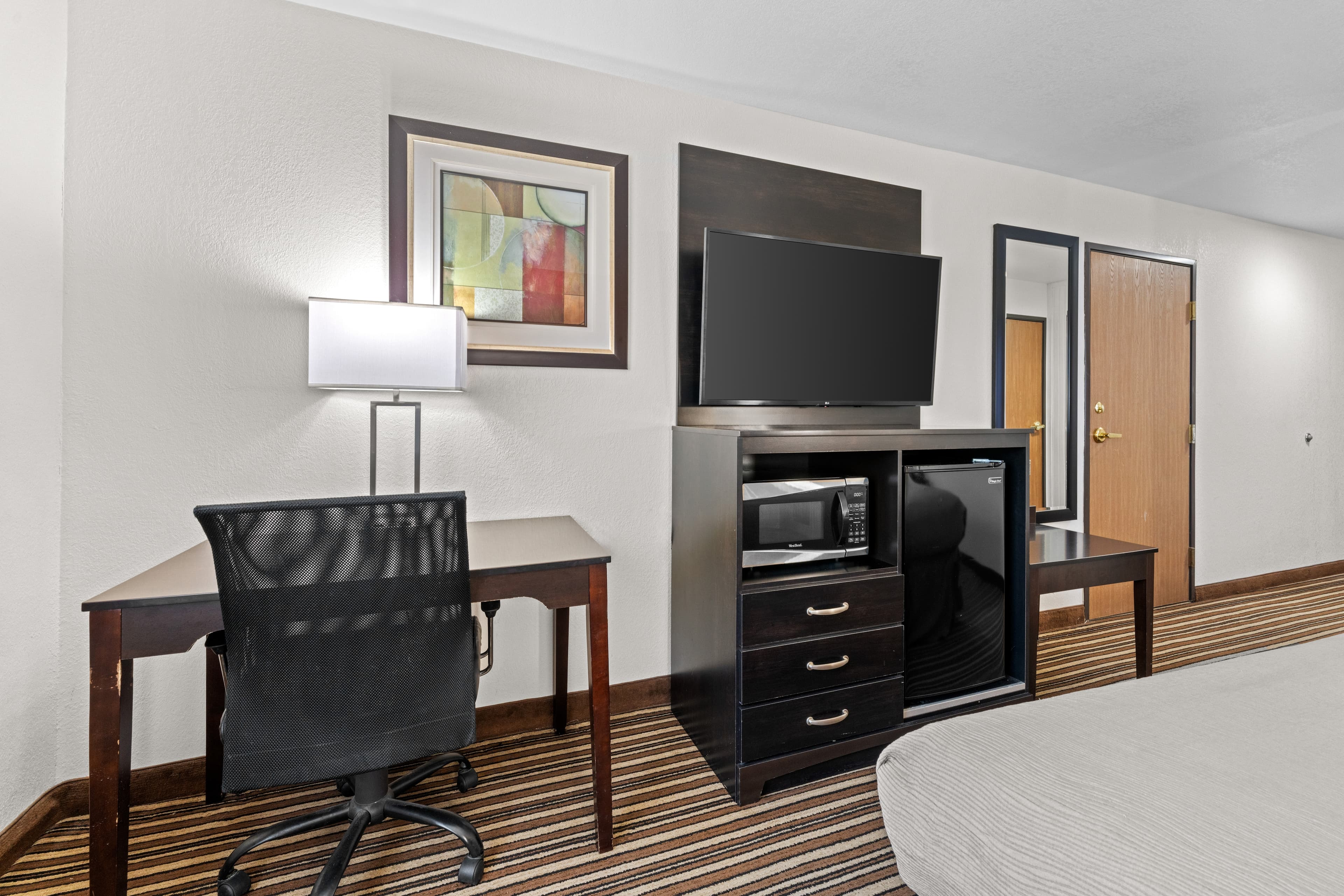 Quality Inn Dodge City - Image 4